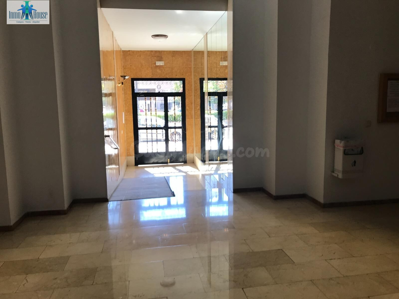 SE ALQUILA PISO PARA ESTUDIANTES