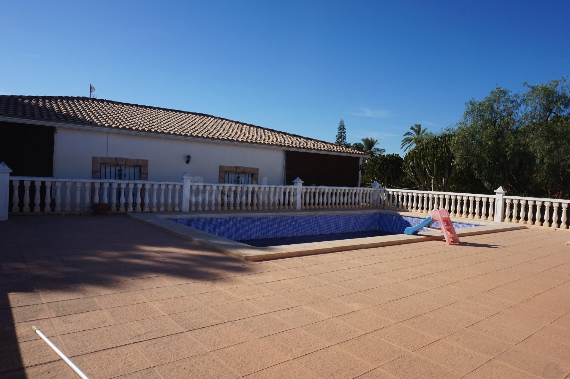 OPORTUNIDAD! CHALET en Torre Azul! - foto 2