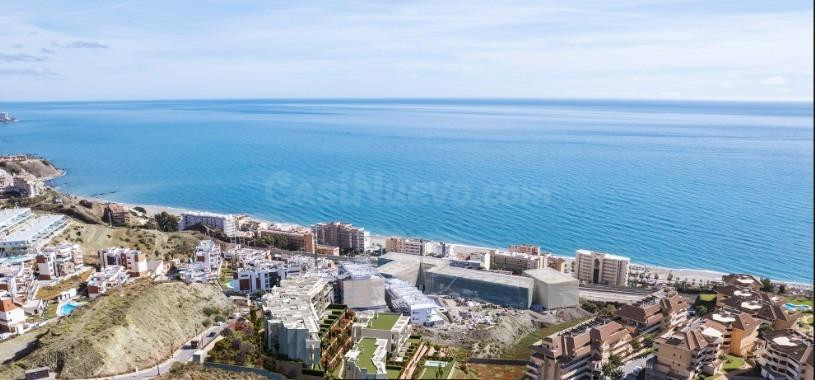 IMPRESIONANTE ÁTICO CON VISTAS AL MAR EN UNA SOLA PLANTA HIGUERON FUENGIROLA