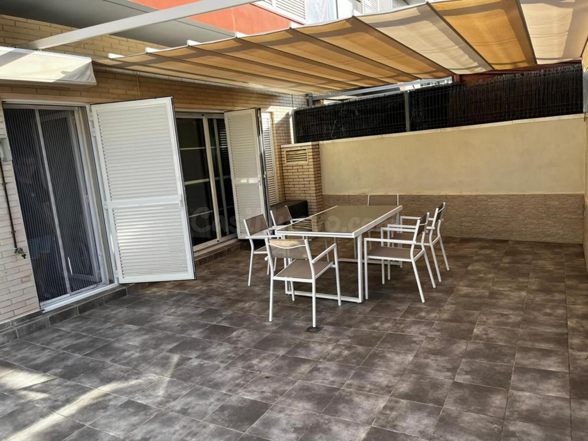 Alquiler de Septiembre a Junio de un bonito piso en planta baja  en La Ràpita
