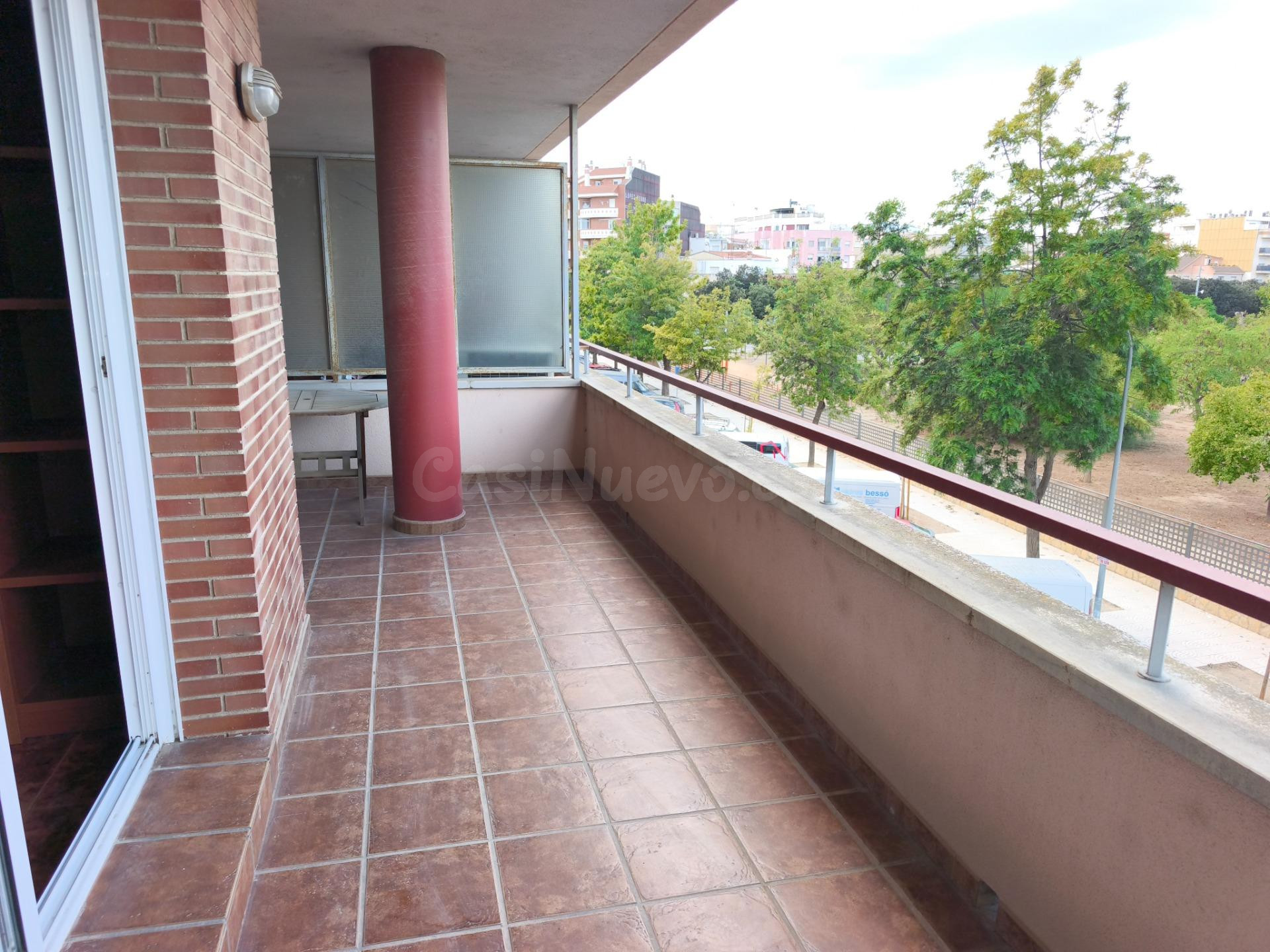 Amplio y Luminoso Piso en Venta en Amposta - Zona Xiribecs - foto 2