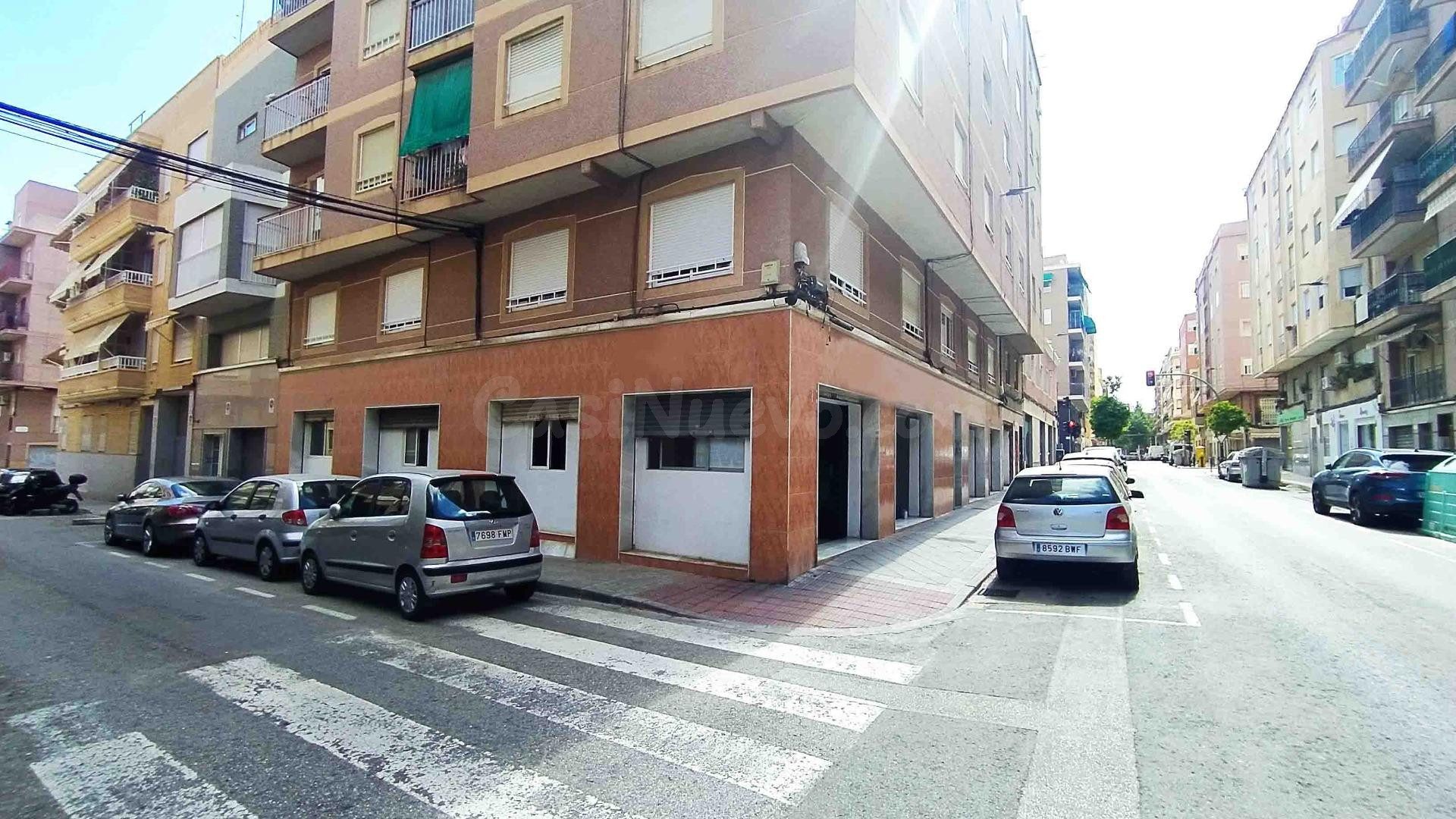 Local comercial en Carrús, Elche.