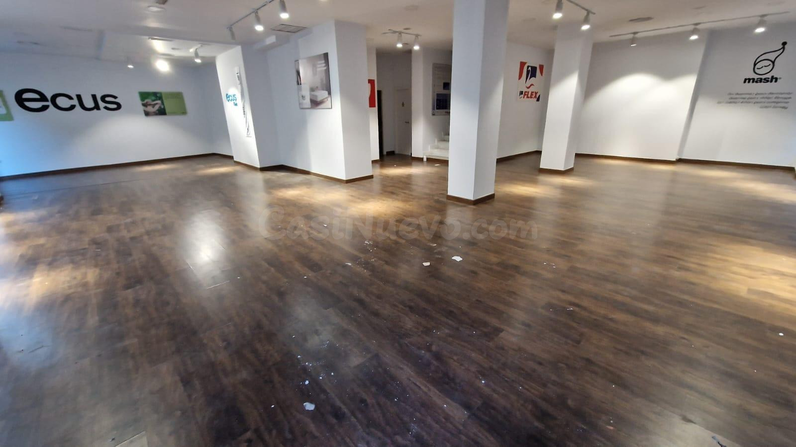 LOCAL COMERCIAL CALLE CORREOS