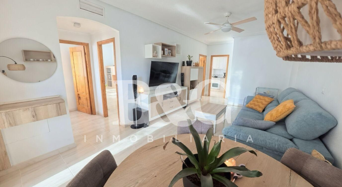 VIVIENDA EN PLANTA BAJA CON TERRAZA DE 150 METROS