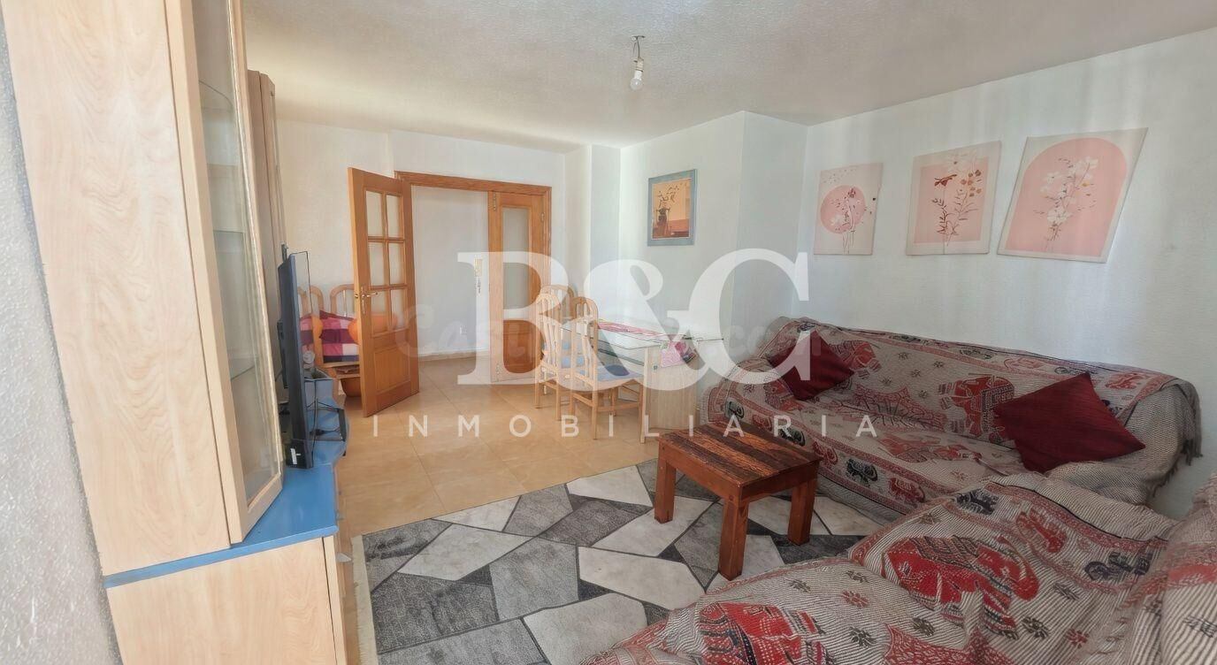 VIVIENDA EN SEGUNDA LINEA DE PLAYA DE PONIENTE EN LA ZONA DE LA LOMA