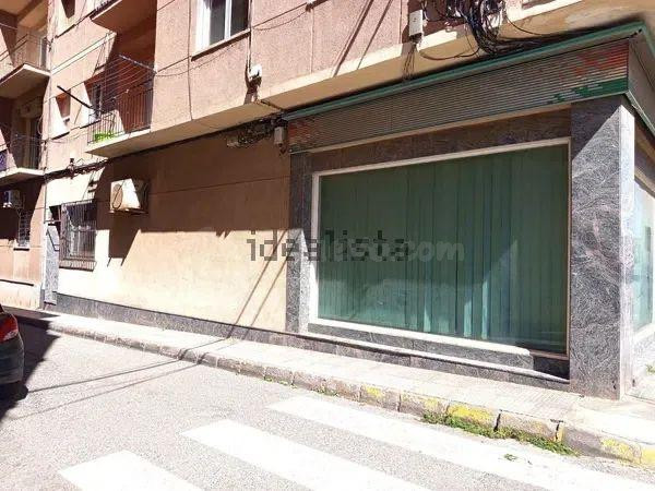 Local comercial 156m² en venta - Barrio peral