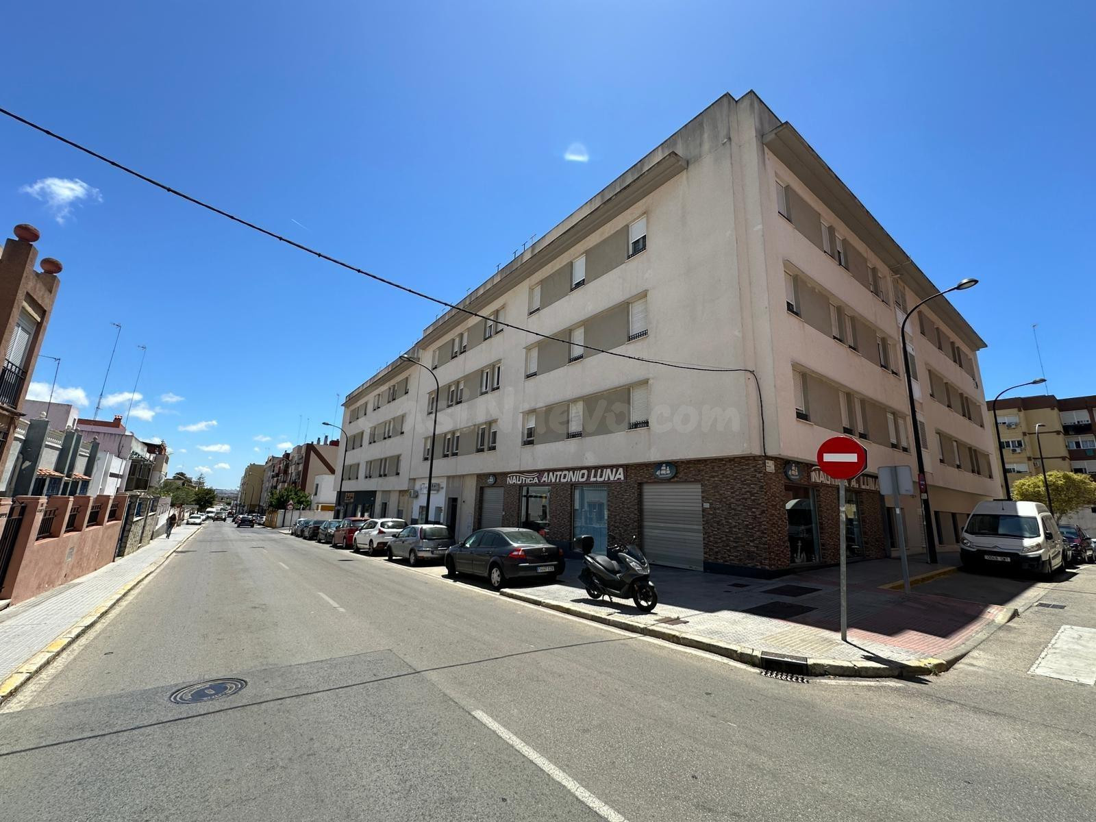 Plaza de Garaje en Santo Entierro - ¡Oportunidad Perfecta! - foto 3