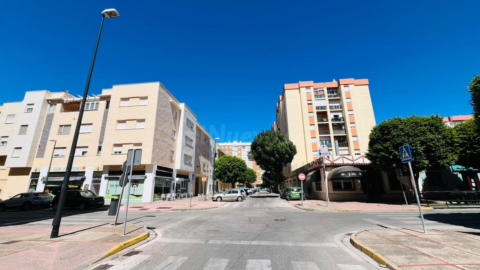Piso en San Fernando, León Herrero — 4 dormitorios y amplia  - foto 2