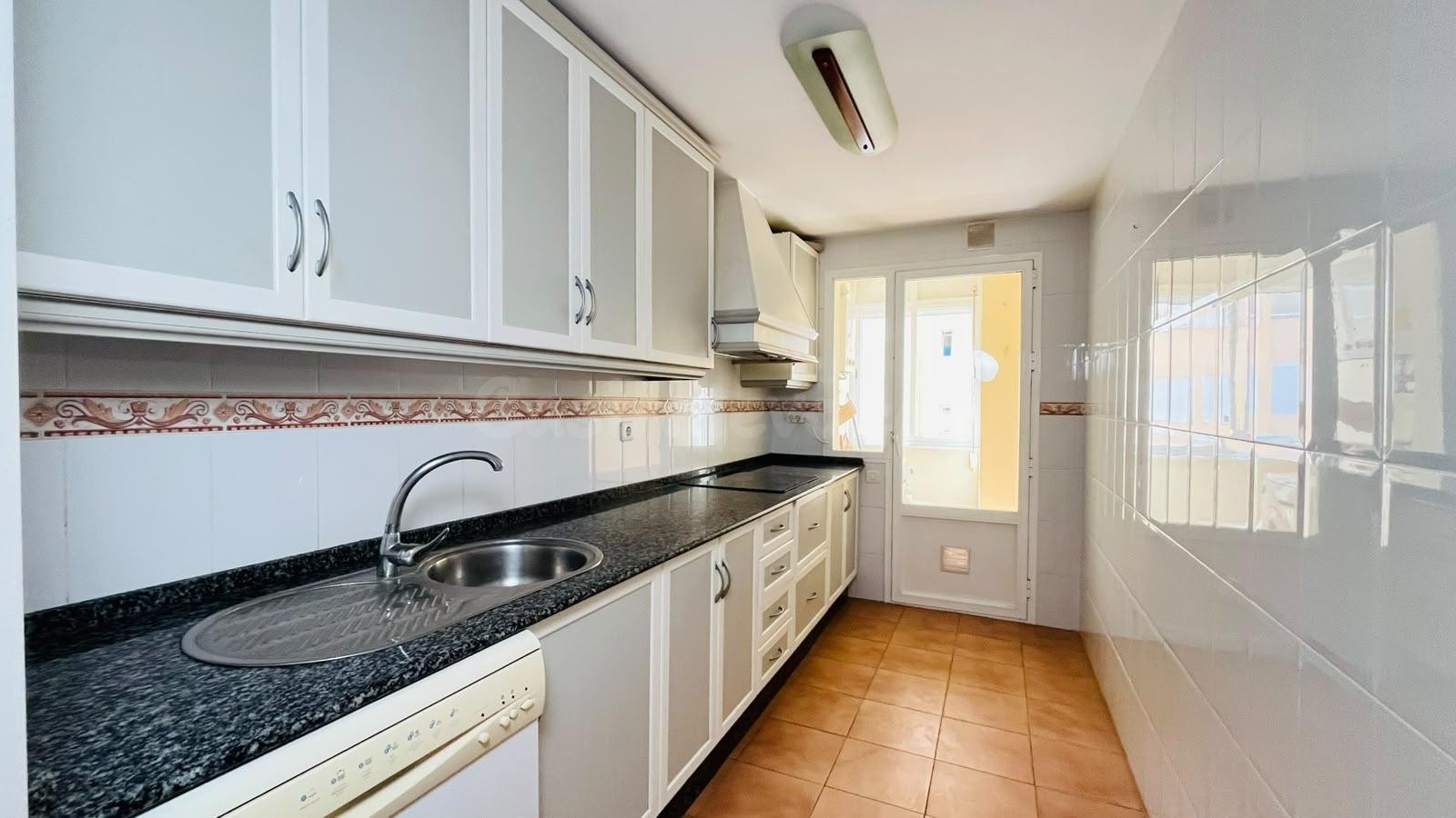 Piso en San Fernando, León Herrero — 4 dormitorios y amplia  - foto 4
