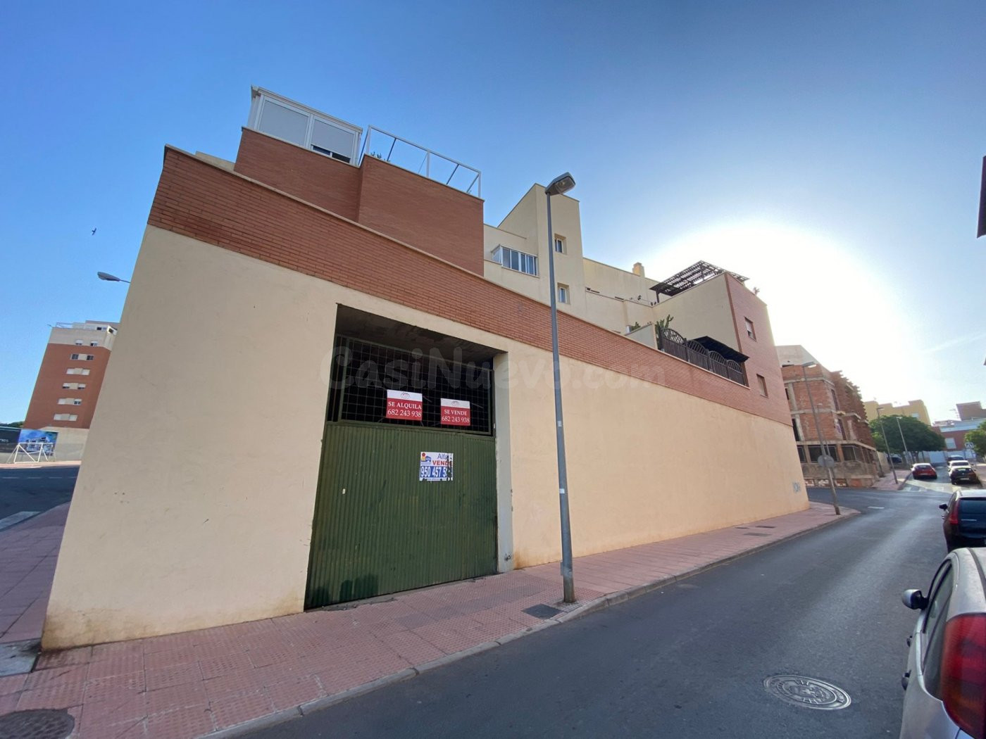 LOCAL COMERCIAL EN ALMERIA