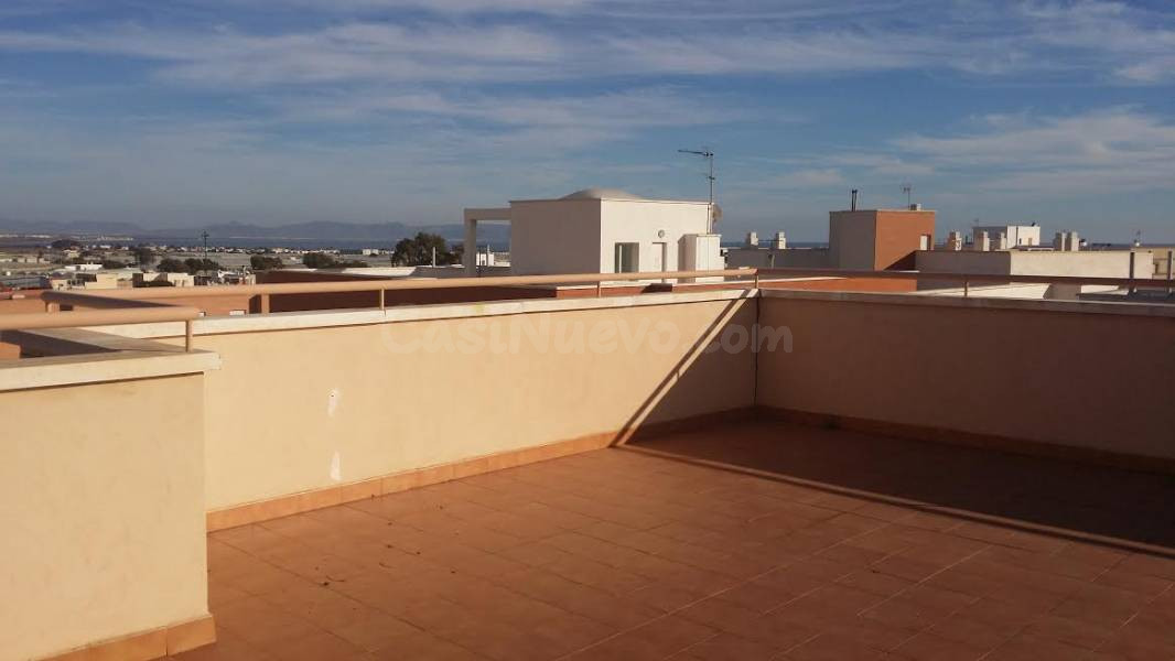 PRECIOSO ÁTICO EN LA CAÑADA, SOLO ESTUDIANTES O FUNCIONARIOS