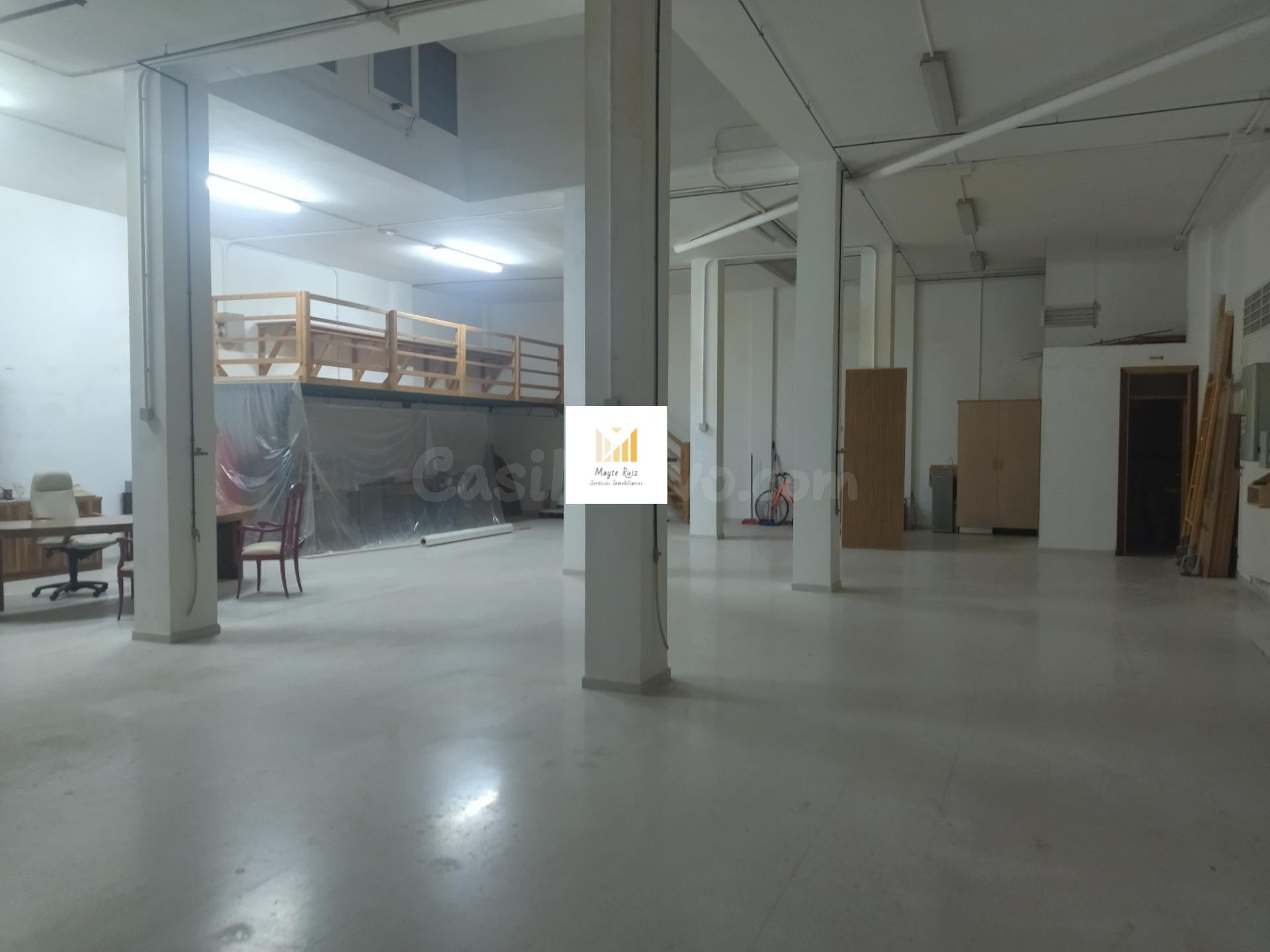 LOCAL COMERCIAL