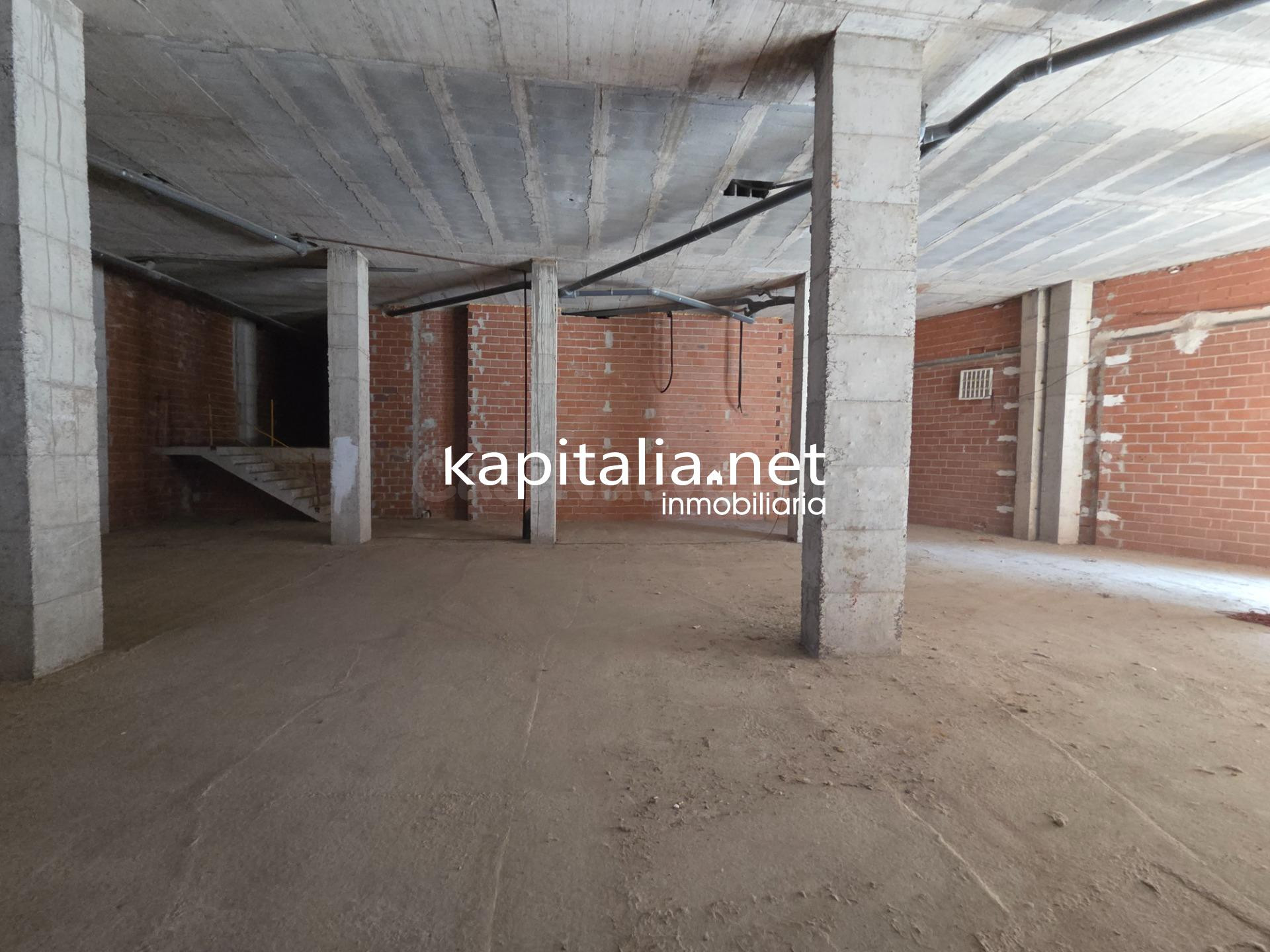 Local comercial a la venta en Ontinyent