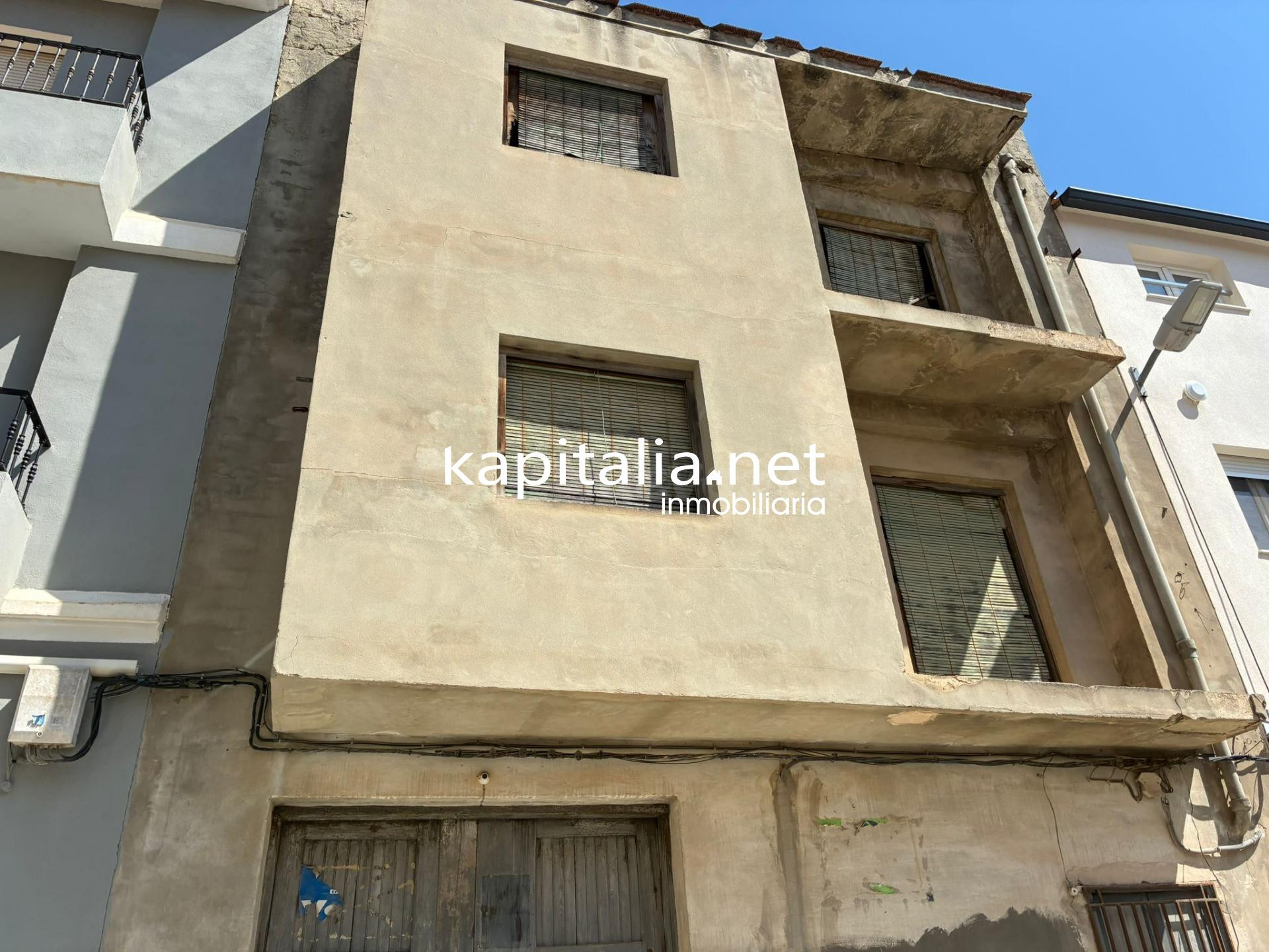 Edificio en Venta en Ollería.