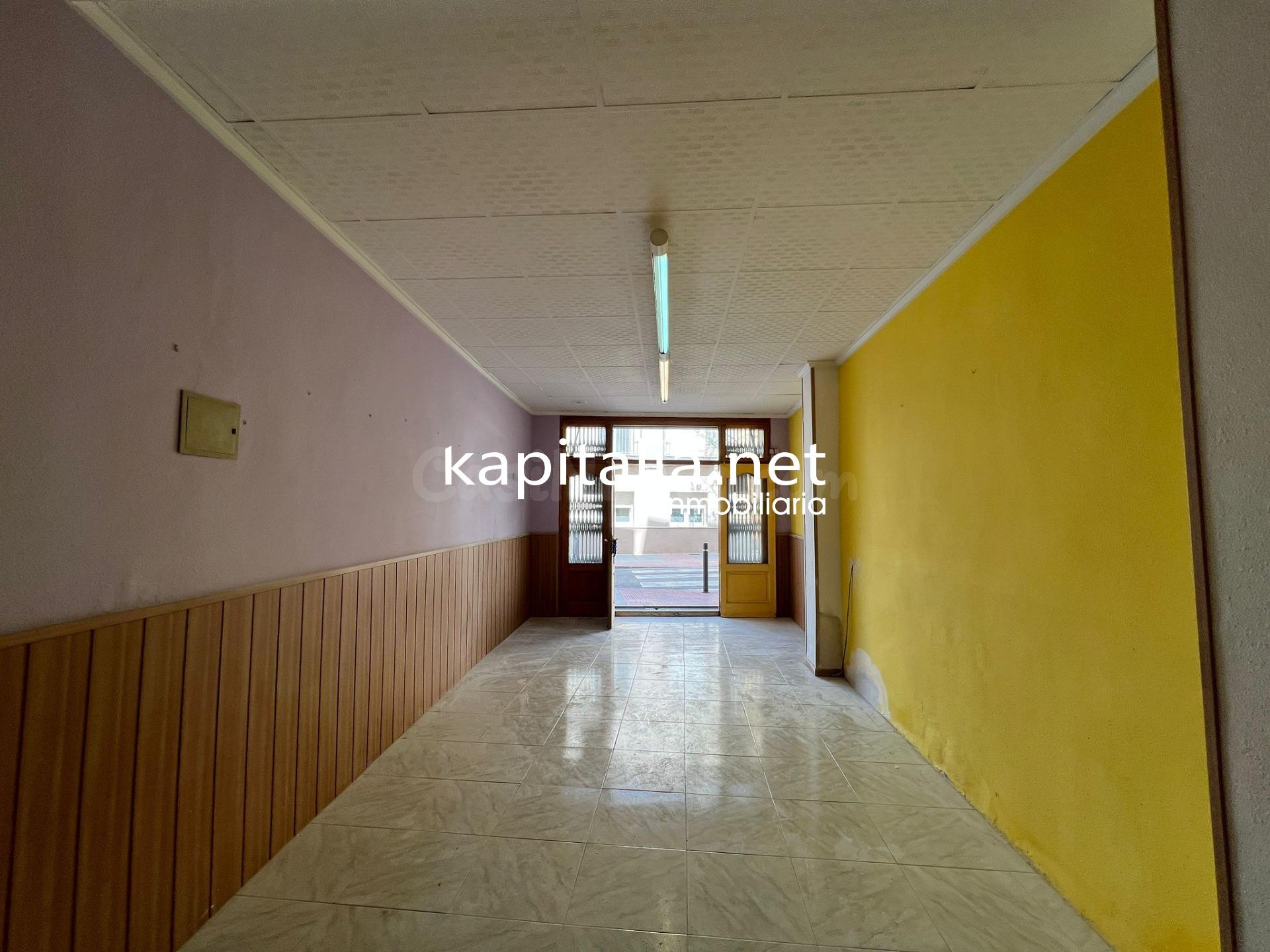 Local comercial a la venta en Ontinyent