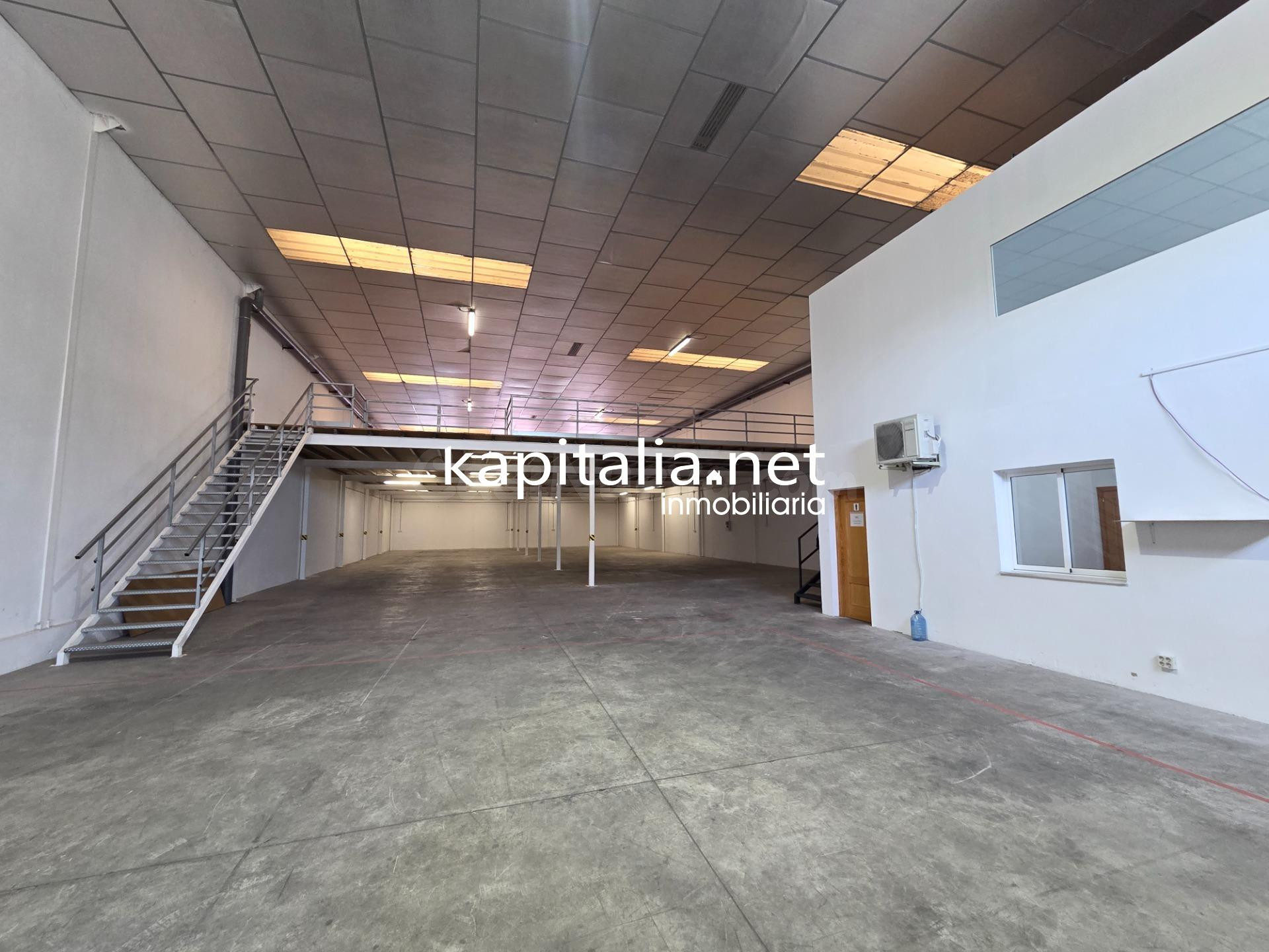 Nave Industrial en alquiler en Ontinyent