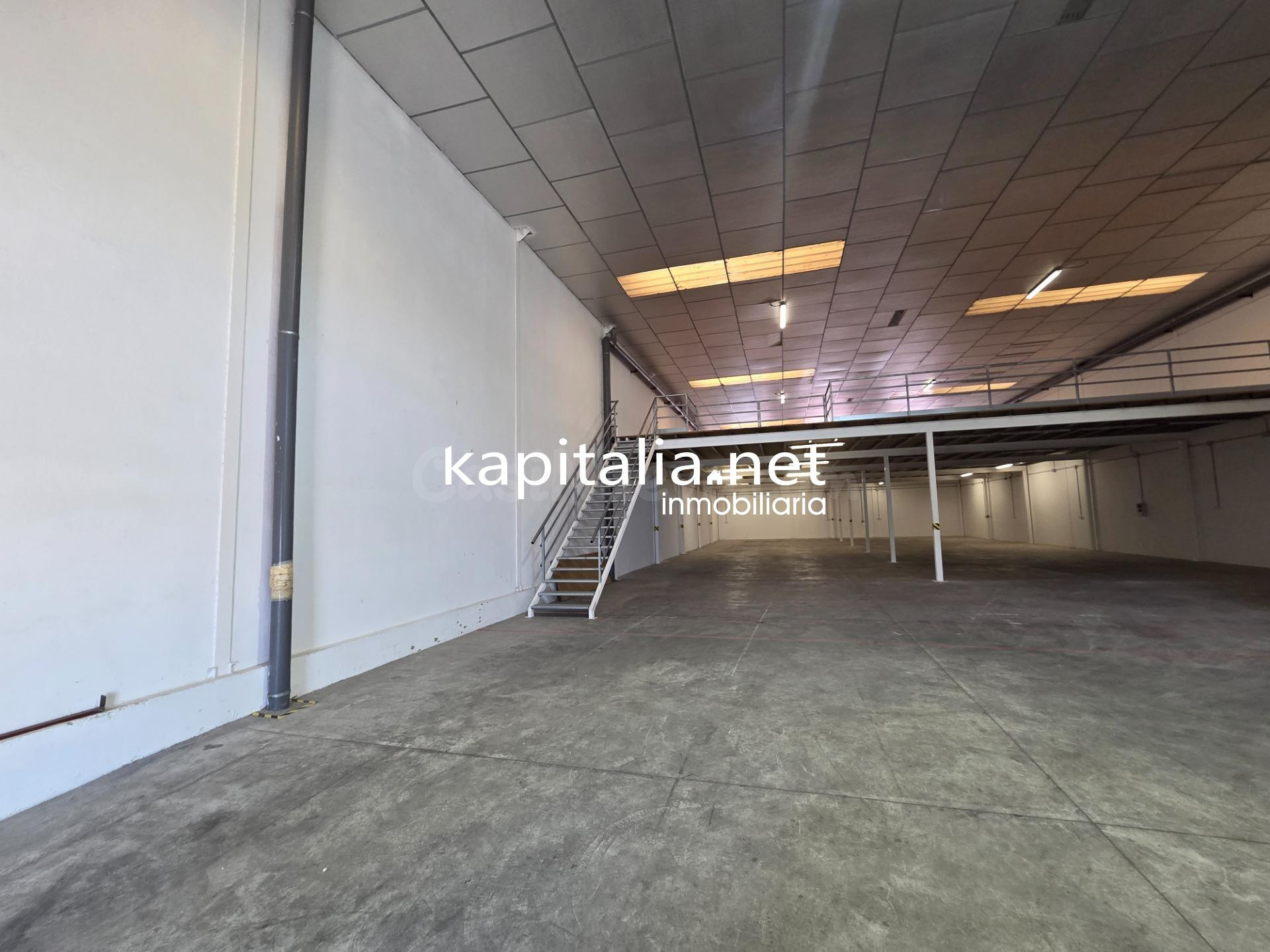 Nave Industrial en alquiler en Ontinyent - foto 2