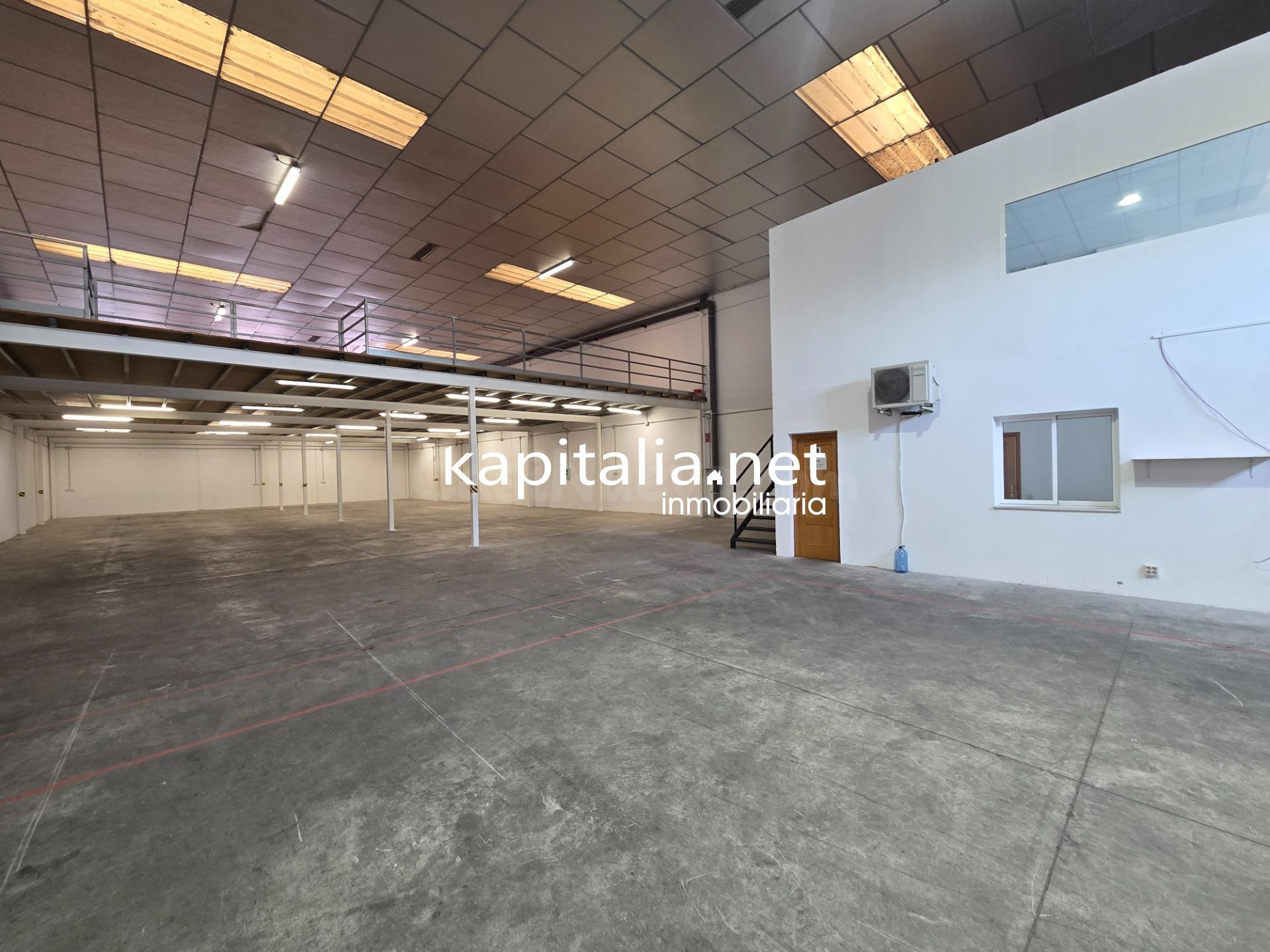 Nave Industrial en alquiler en Ontinyent - foto 4