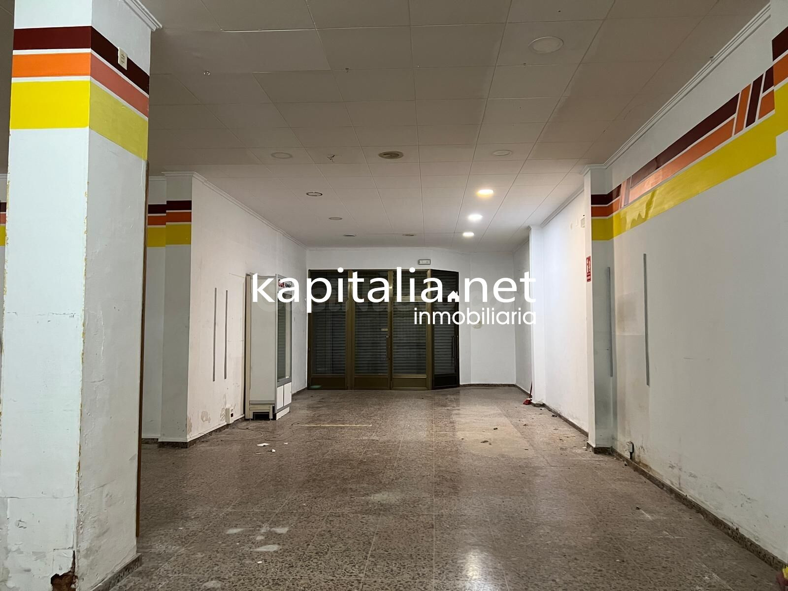Local a la venta en Ontinyent , zona San José .