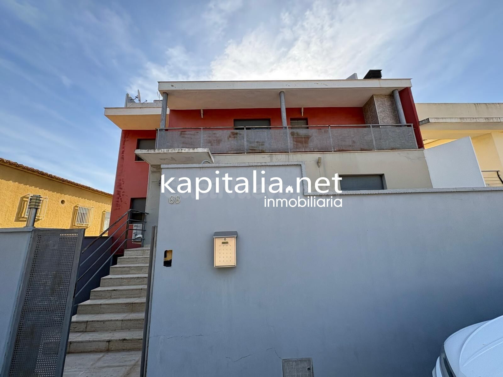 EXCLUSIVO ADOSADO A LA VENTA EN URBANIZACION ANTIC CAMP DE FUTBOL DE ALCUDIA DE CRESPINS