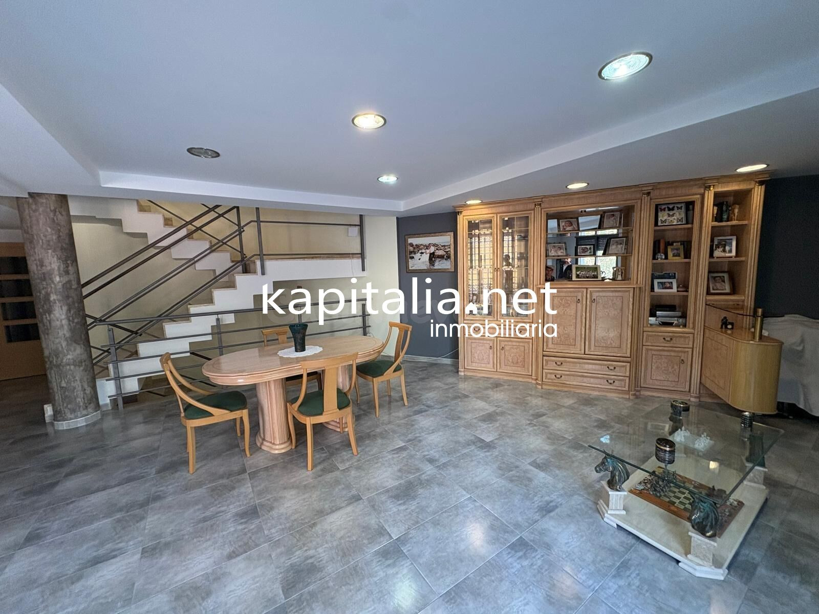 EXCLUSIVO ADOSADO A LA VENTA EN URBANIZACION ANTIC CAMP DE F - foto 4