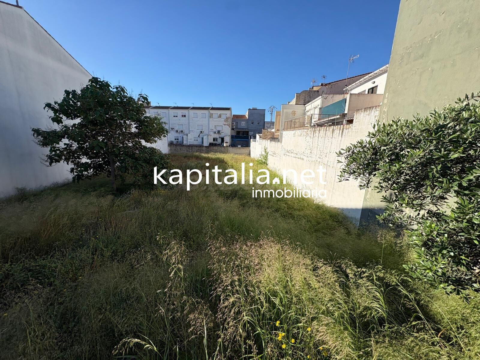 SOLAR URBANO RESIDENCIAL DE 570MTRS A LA VENTA EN LA LLOSA D - foto 2