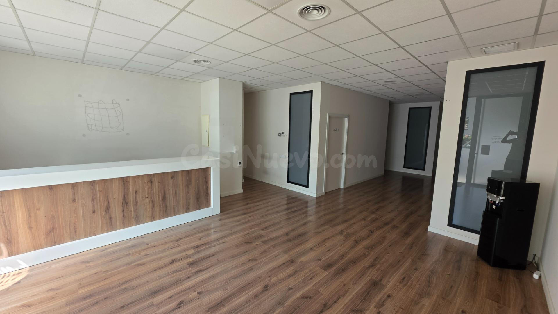 EXCELENTE LOCAL EN ALQUILER, SITUADO EN AMPLIA AVENIDA DE ONTINYENT!!!
