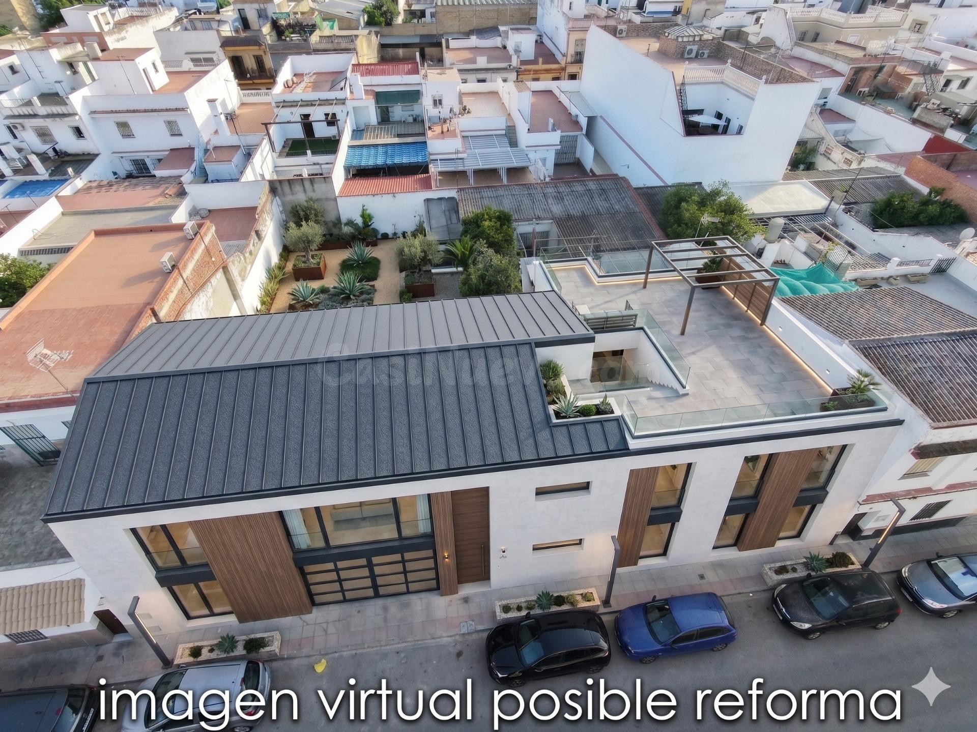Casa de planta baja con nave garaje y gran huerto