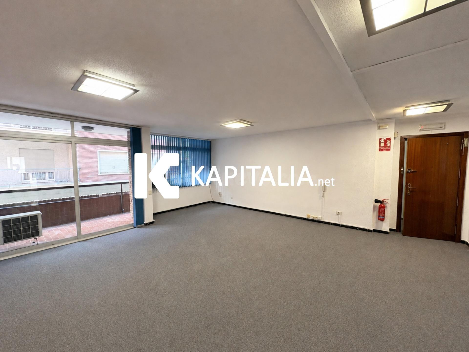 ESTUPENDO PISO DE 150MTRS CON PATIO A LA VENTA EN EL CENTRO  - foto 3