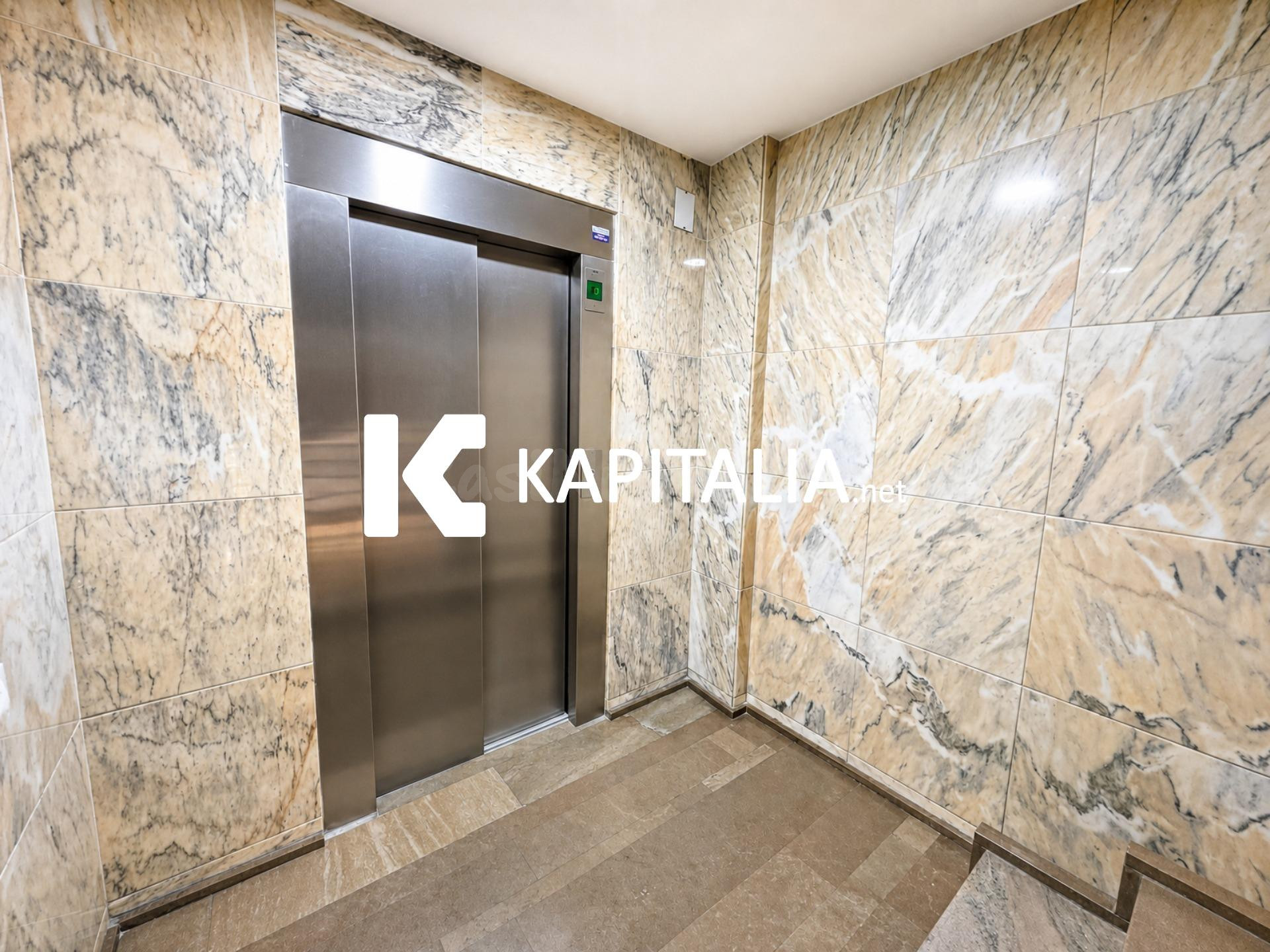 ESTUPENDO PISO DE 150MTRS CON PATIO A LA VENTA EN EL CENTRO  - foto 5