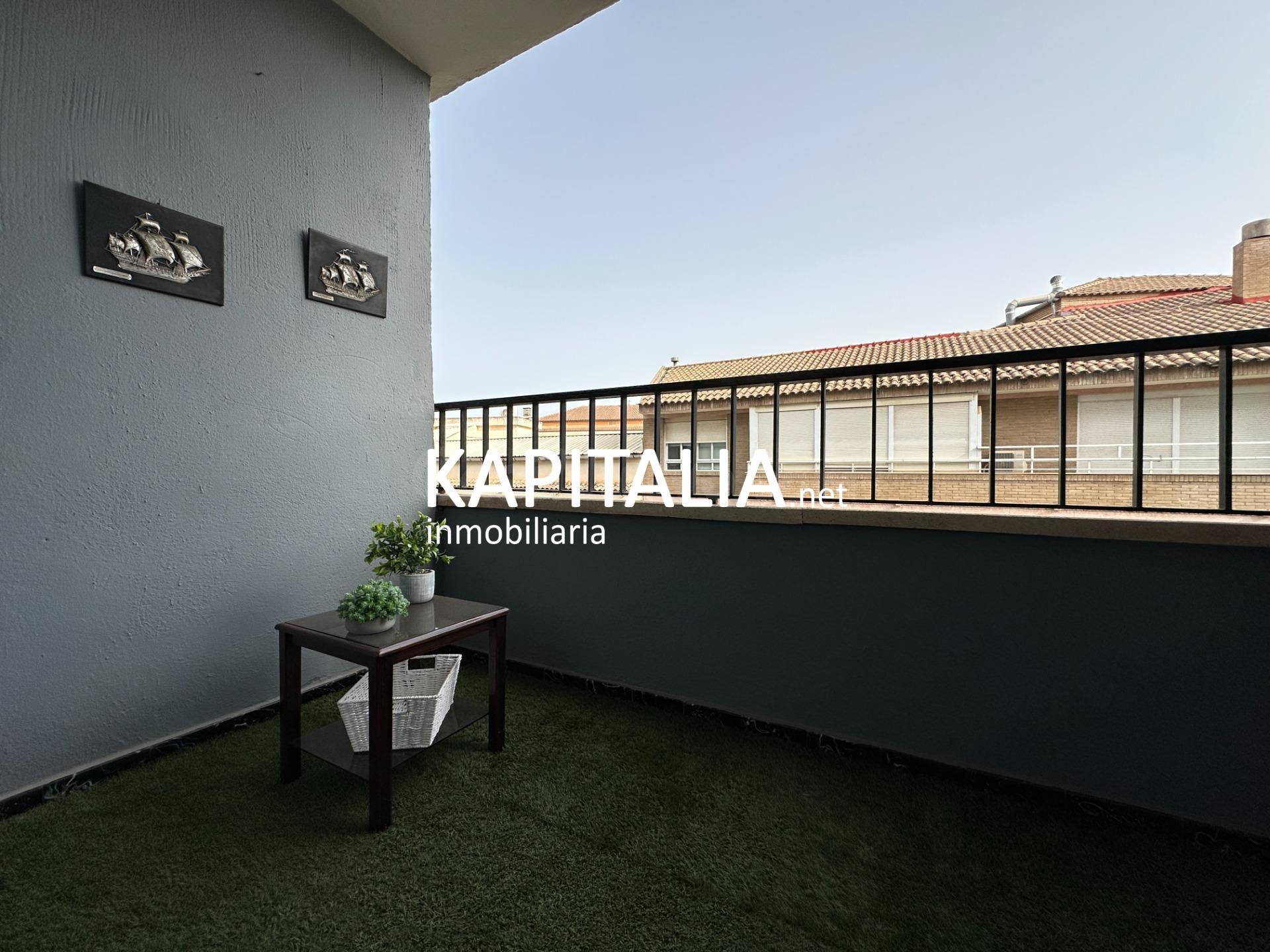 Piso en VENTA en Xàtiva con garaje, ascensor y balcón en la  - foto 4