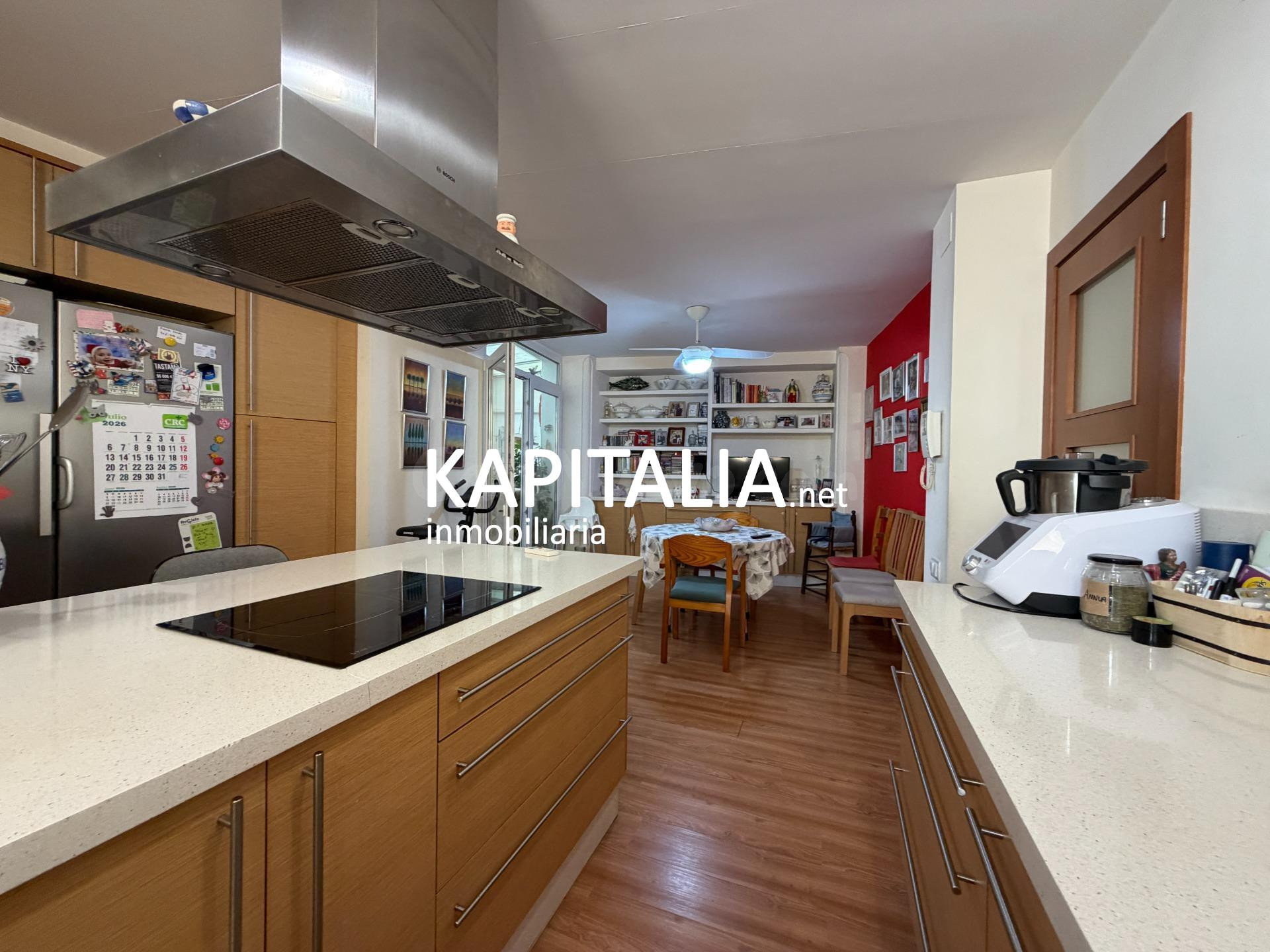 Espectacular casa con vivienda tipo dúplex muy cerca de la p