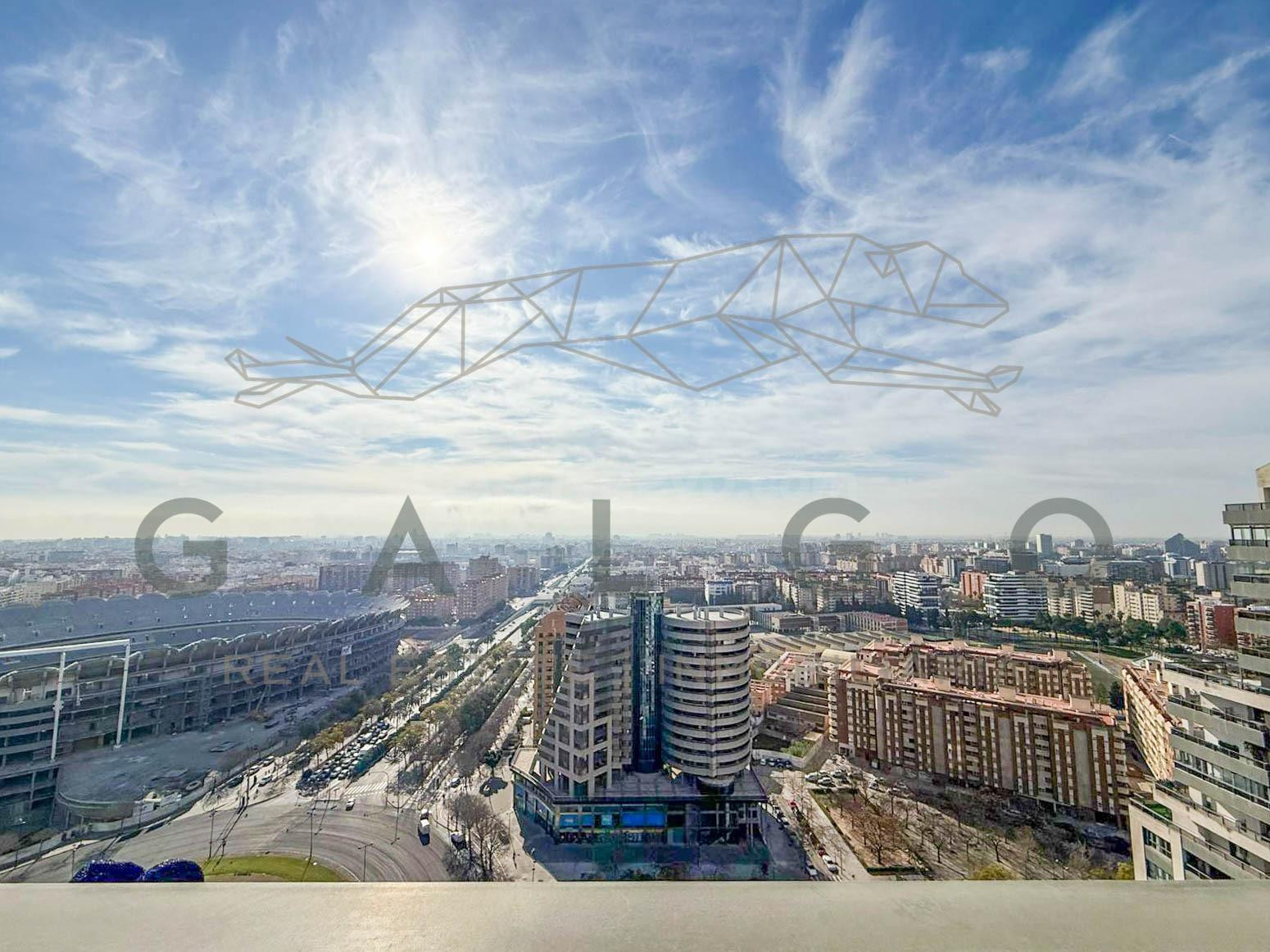 LUJO, AMPLITUD Y VISTAS PANORÁMICAS EN CORTES VALENCIANAS