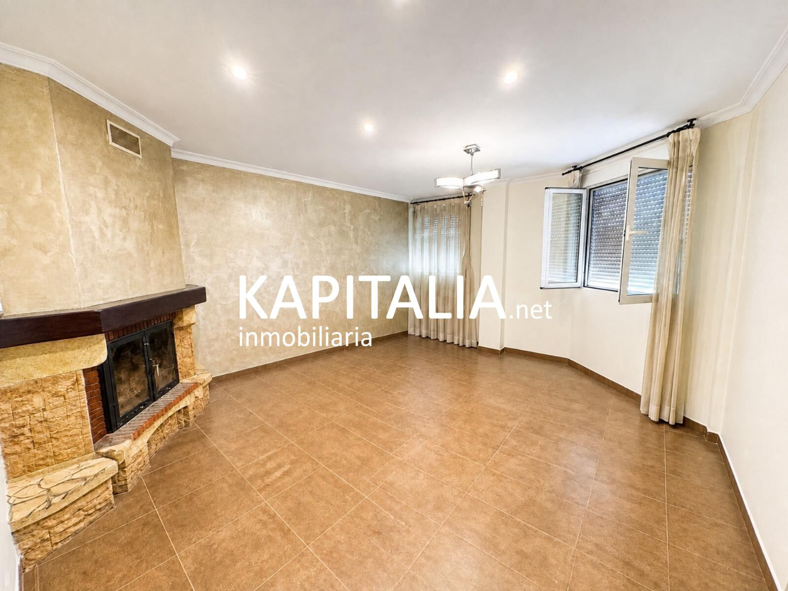 ESPECTACULAR ADOSADO A LA VENTA EN LA LLOSA DE RANES - foto 2