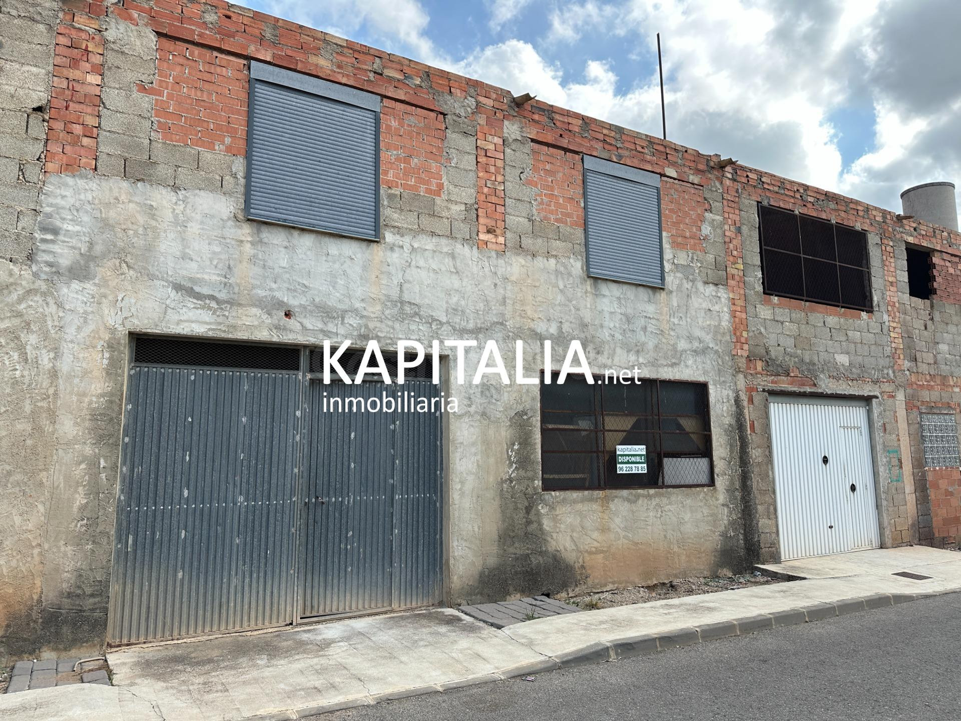Casa y solar en VENTA en Sellent con posibilidad de crear 2  - foto 3