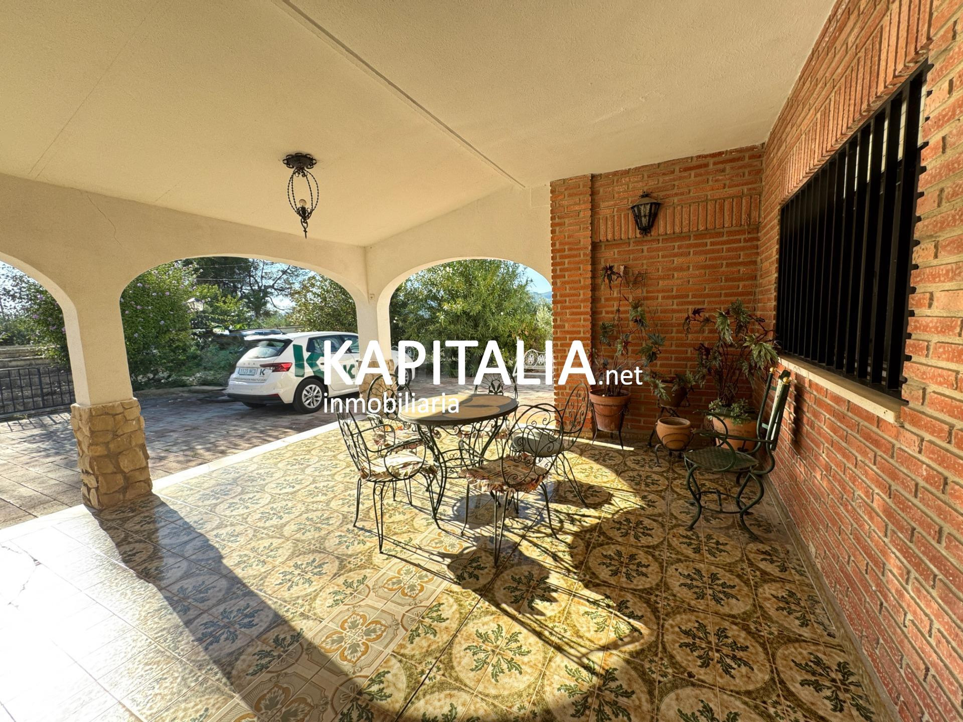 Chalet independiente en venta en Ontinyent con piscina y gra - foto 4
