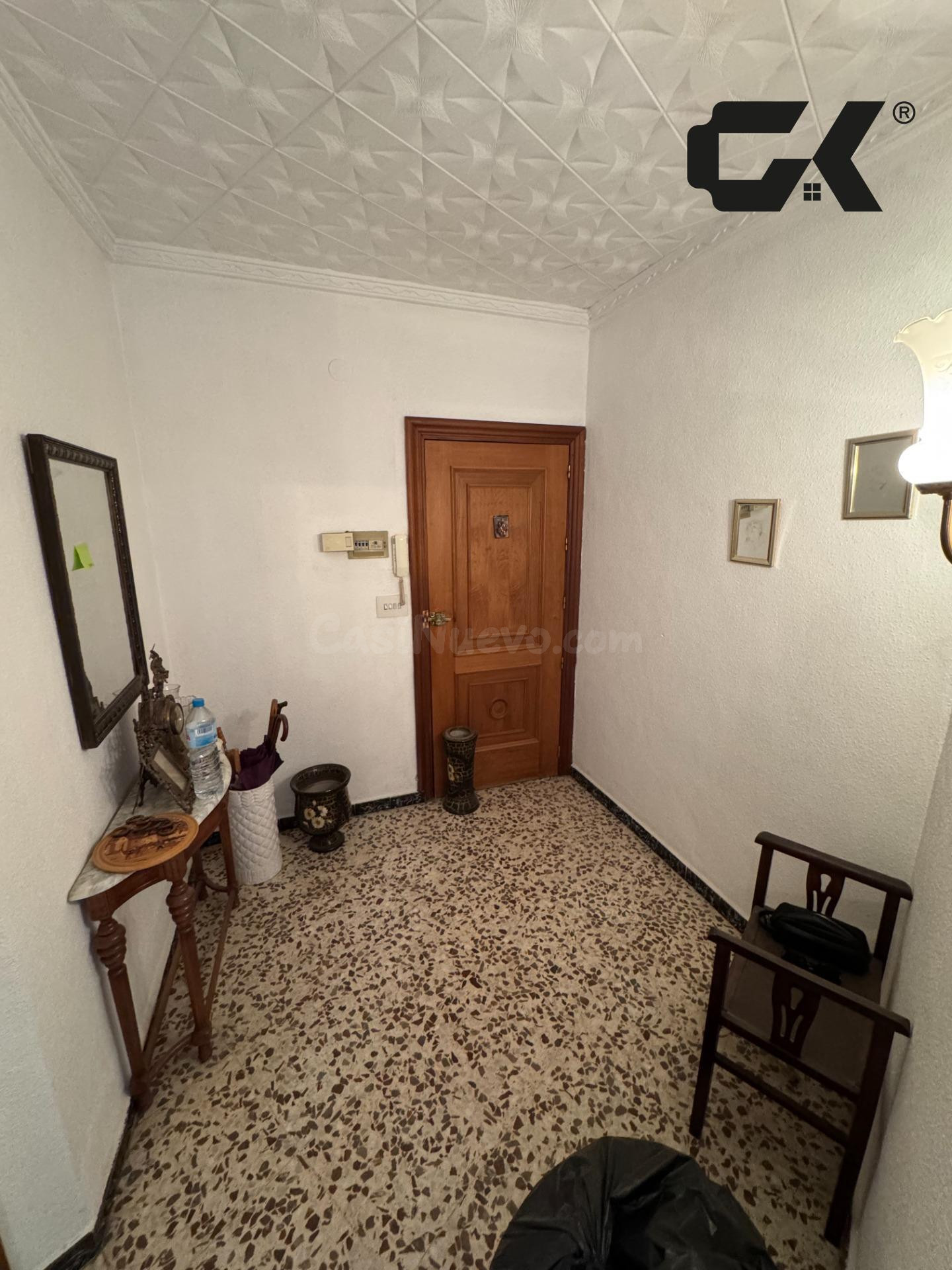 ¡Oportunidad Exclusiva! Vivienda con Terraza y Renta Garanti - foto 2