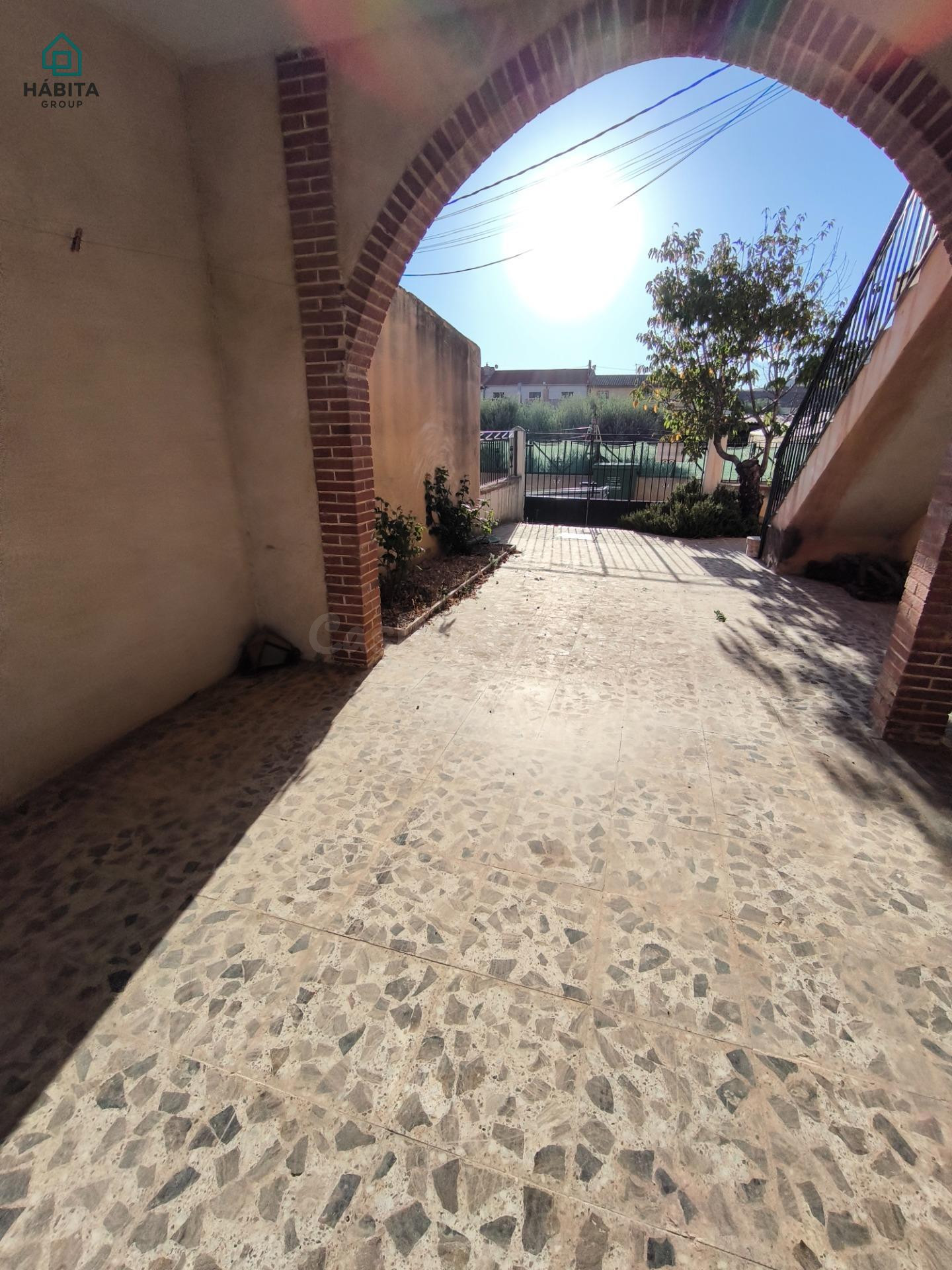 ¡Oportunidad Única en Zarcilla de Ramos, a pocos minutos de Lorca! Casa con Gran Potencial y Encanto Rural
