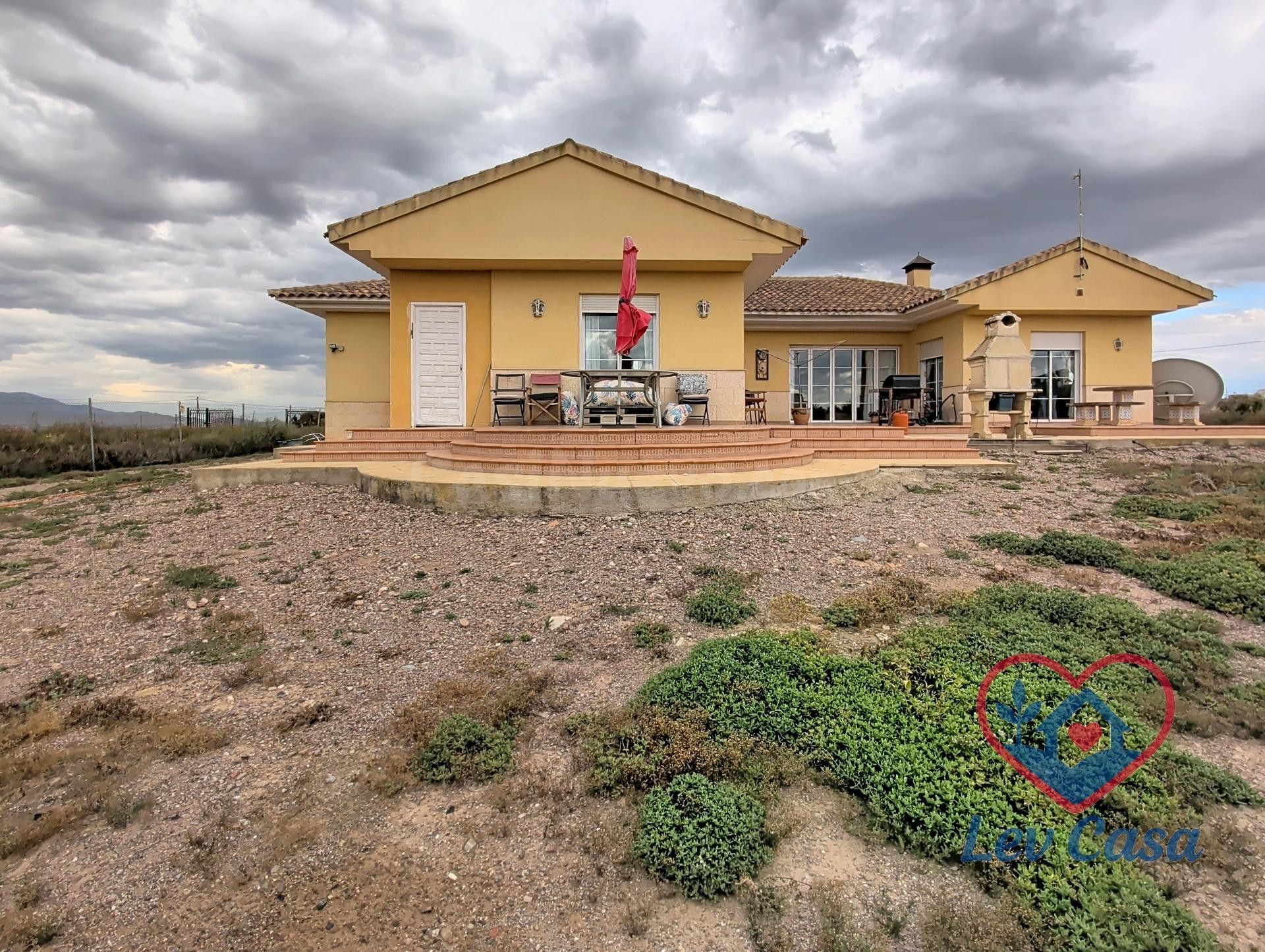 FINCA RÚSTICA CON CHALET INDEPENDIENTE EN TOTANA | 17.546 m2 DE PARCELA | PRIVACIDAD Y NATURALEZA