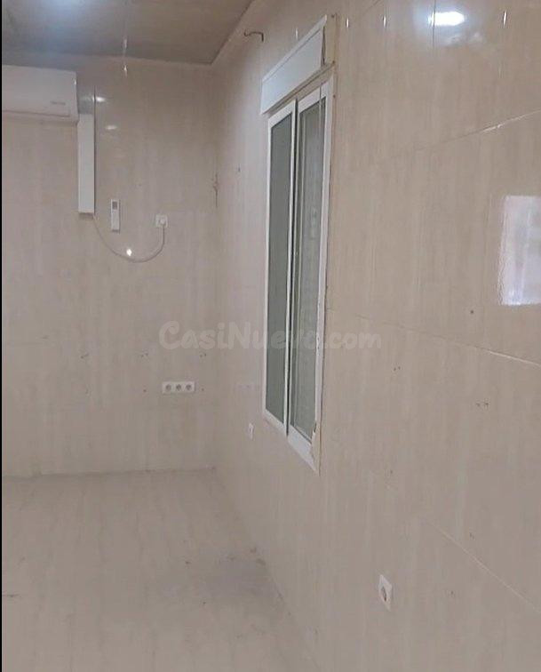 Local comercial a pie de calle en La Paca (Lorca) – Ideal para emprender o invertir