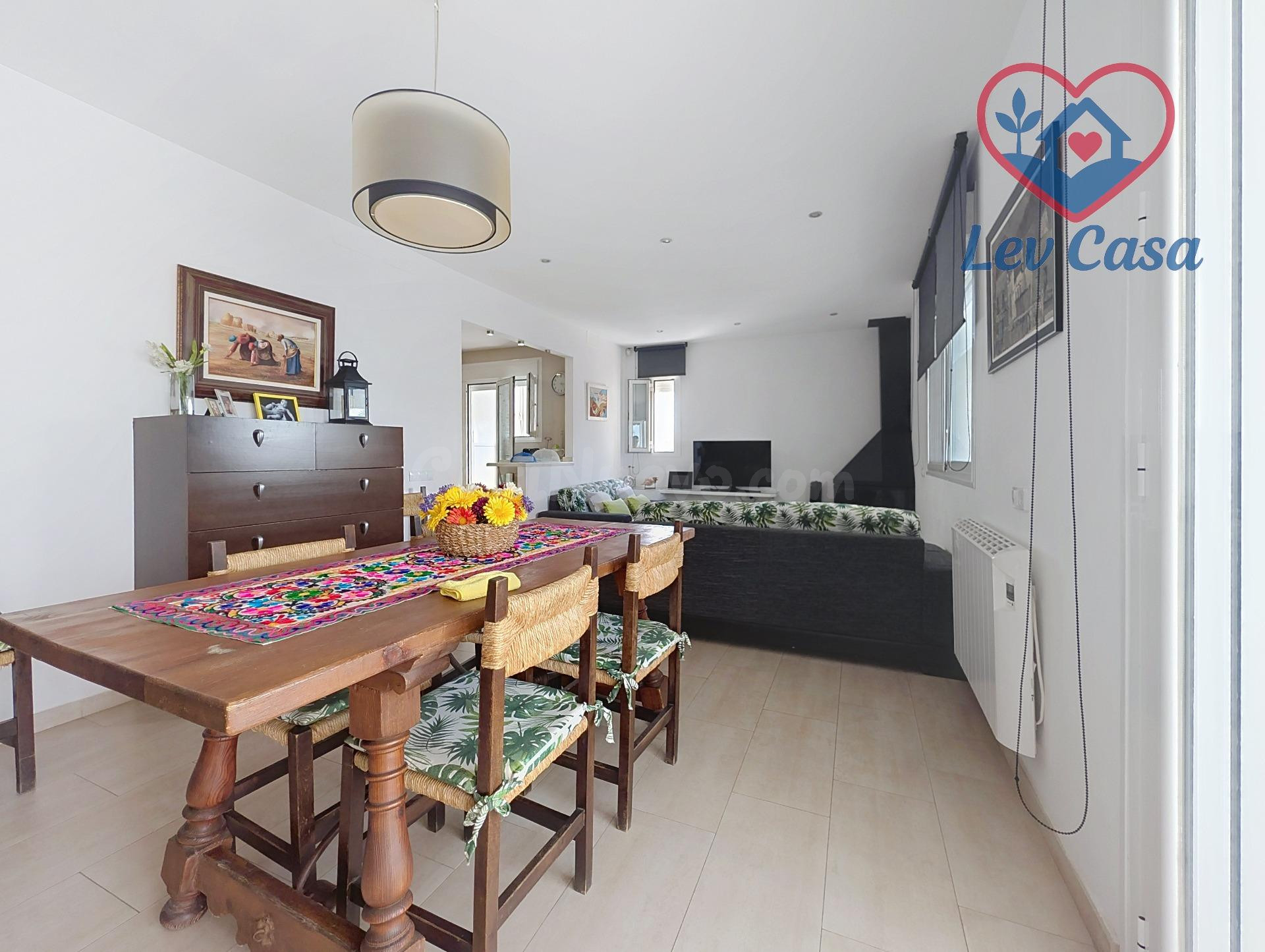 Casa en venta en Carboneras a 100 m de la playa, con vistas  - foto 5