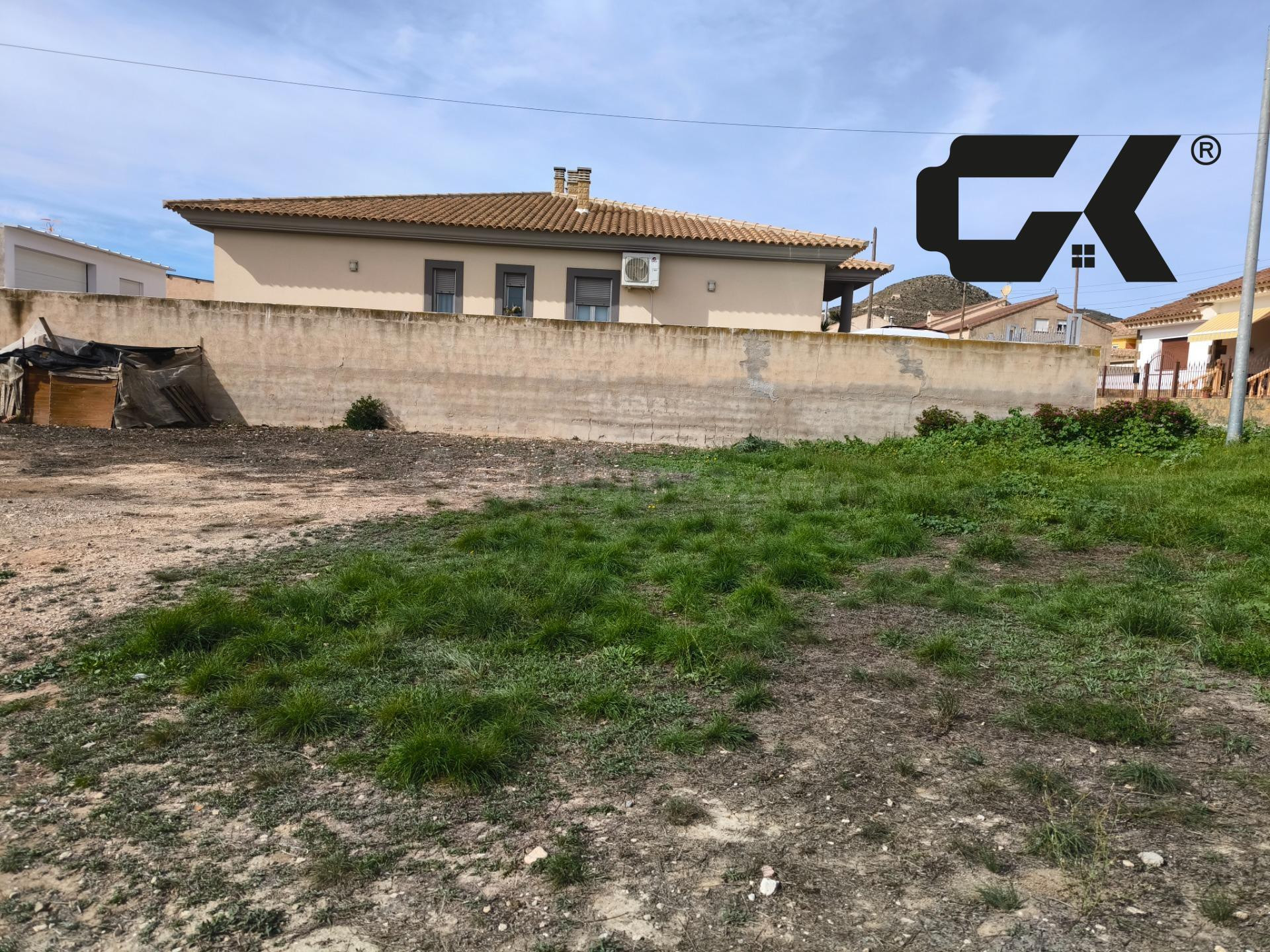 Parcela de 1.008 m2 en Zarcilla de Ramos, Lorca — entorno residencial