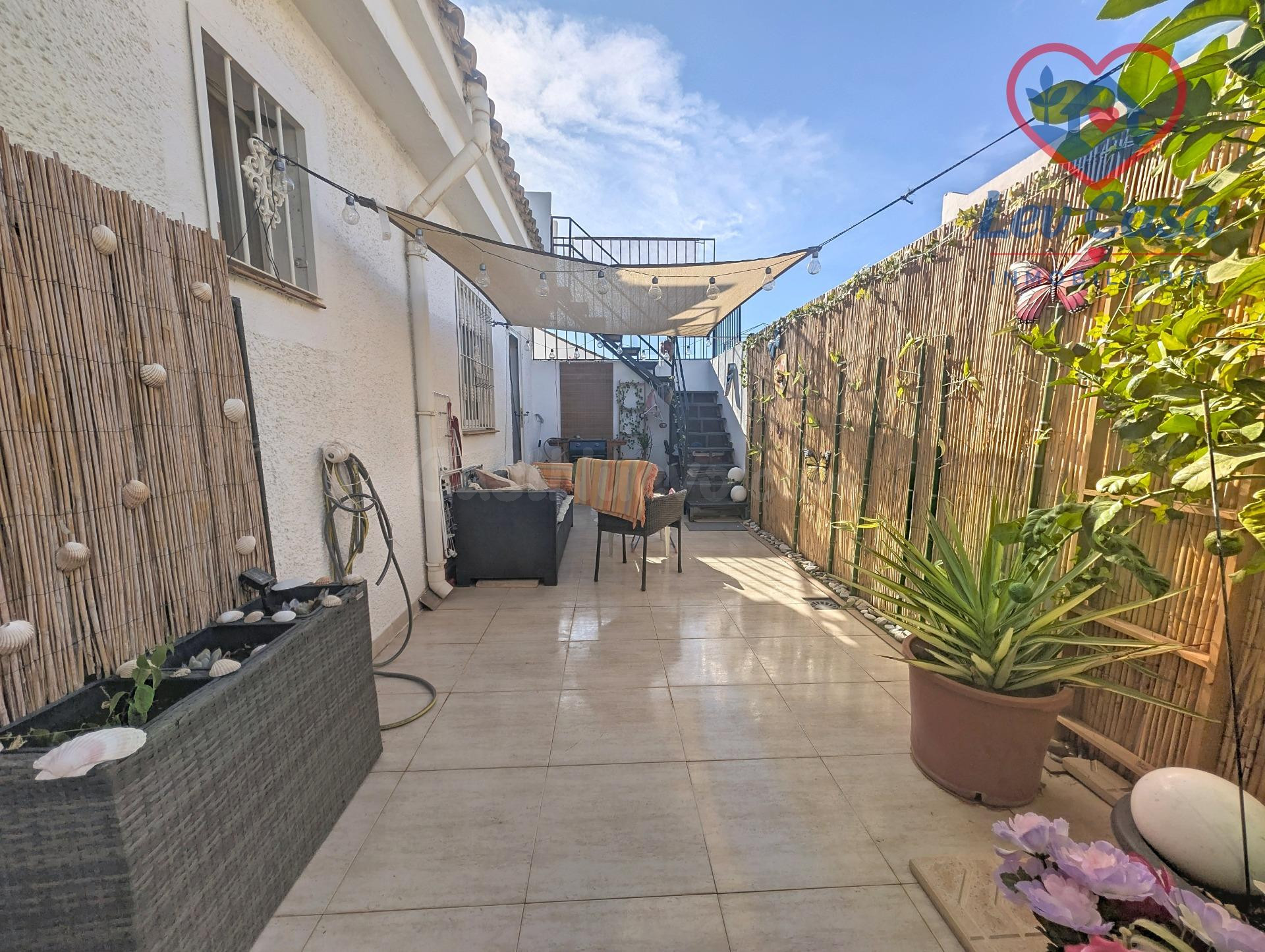 Villa Rebecca en venta en Camposol, Mazarrón | Orientación sur, terraza-jardín y solárium