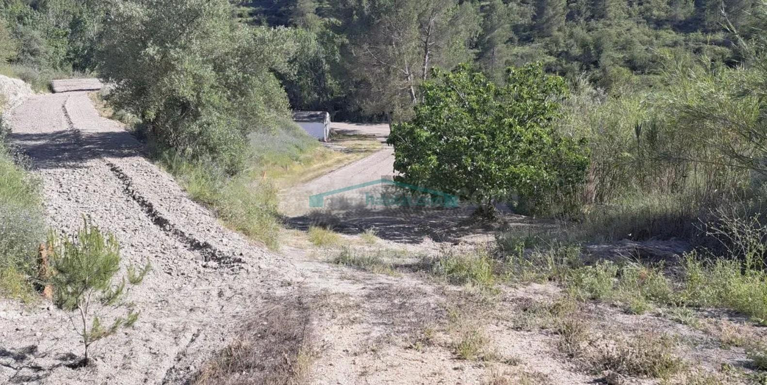 TERRENO RÚSTICO DE 23.055 m2 EN COCENTAINA - foto 4