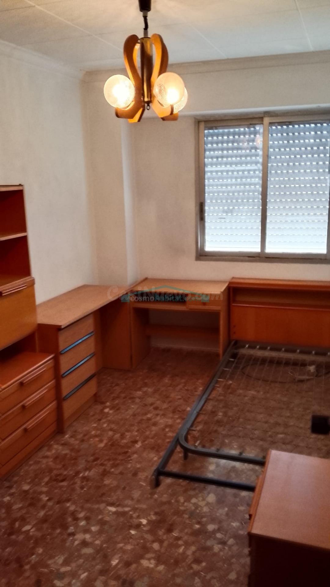 AMPLIA VIVIENDA DE 150 m2 CON CHIMENEA EN BENIFAIÓ
