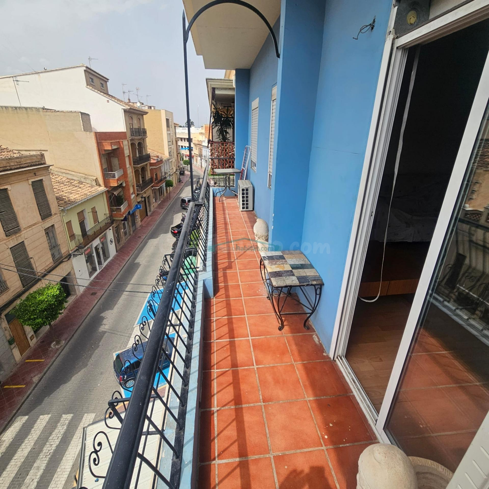 VIVIENDA CON GRAN TERRAZA PRIVATIVA DE 80 m2 EN BÉTERA