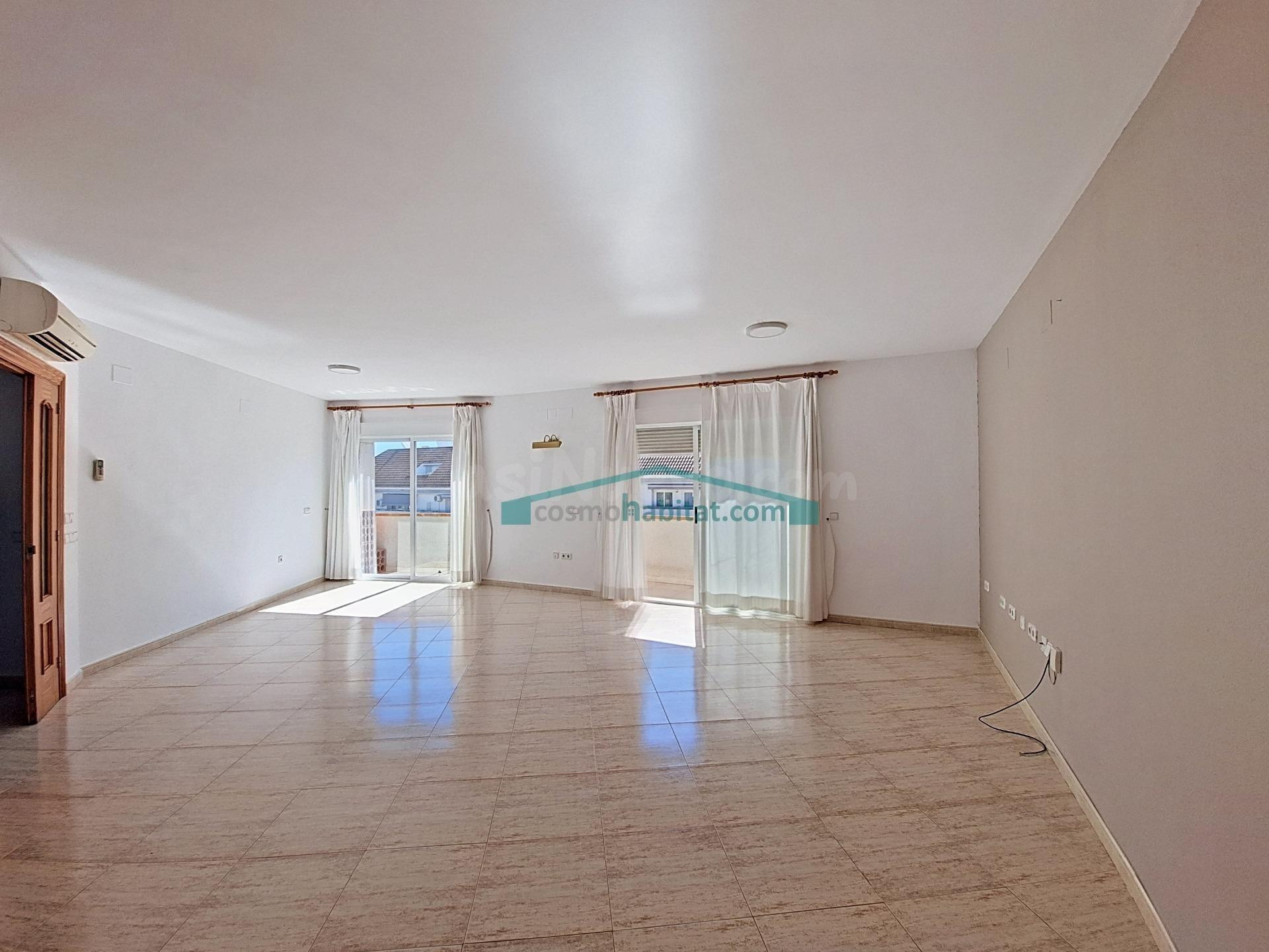 Se vende amplio piso en Altea – a 450 m de la playa