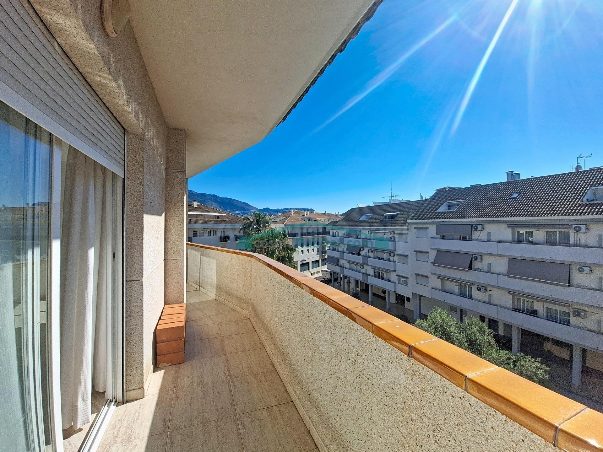 Se vende amplio piso en Altea – a 450 m de la playa - foto 3