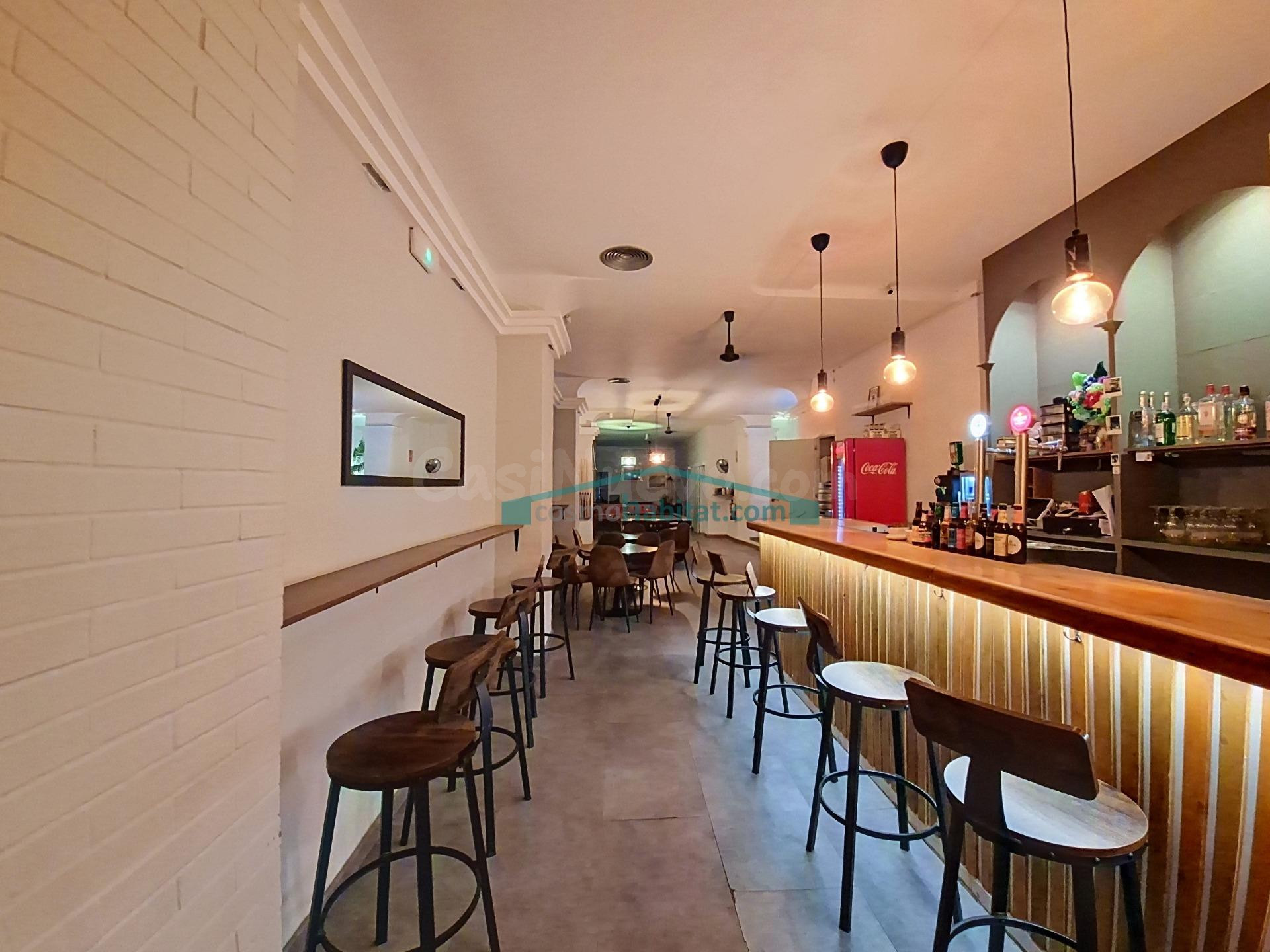 TRASPASO DE CAFÉ-BAR EN FUNCIONAMIENTO – VALENCIA
