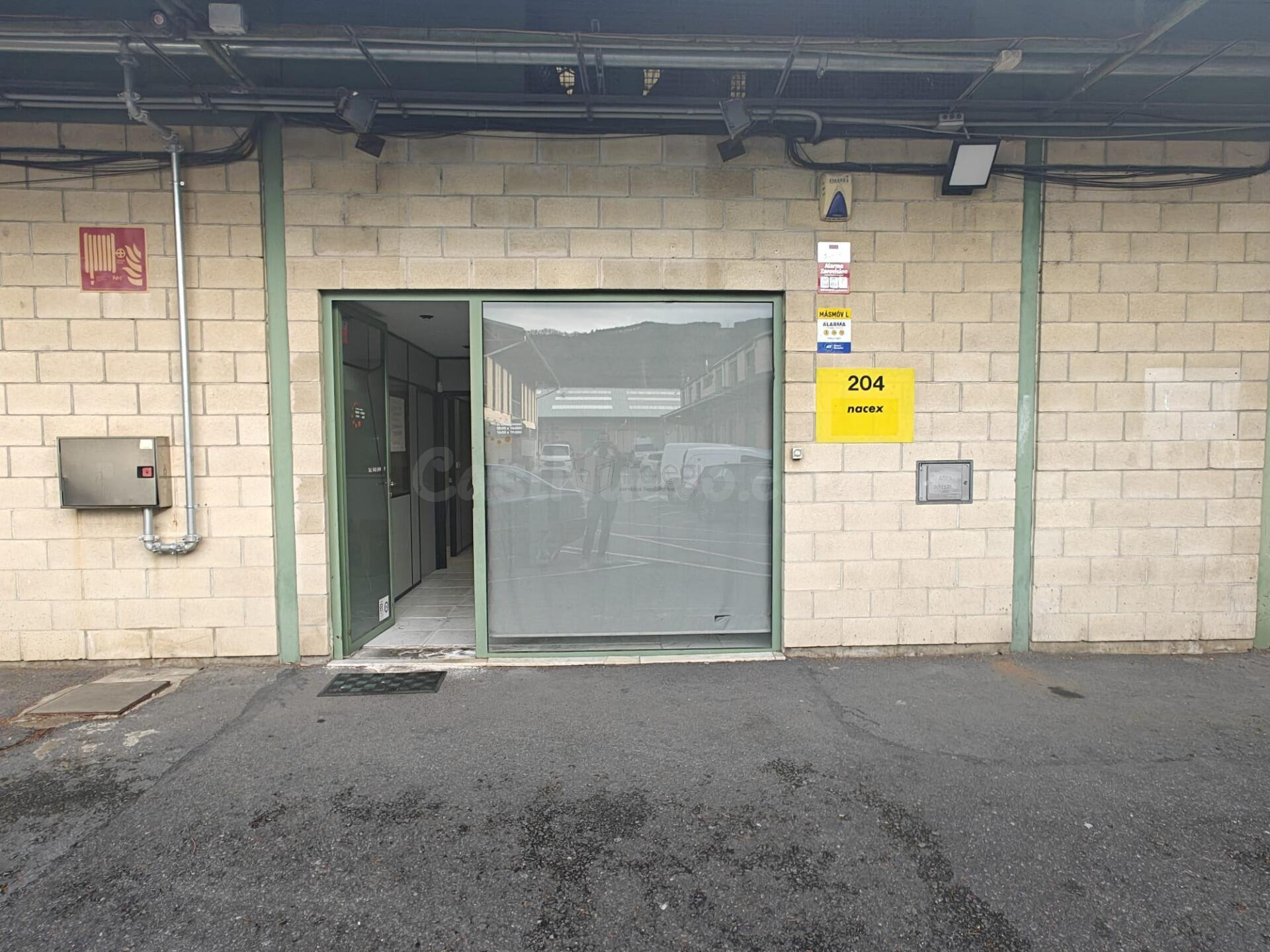 VENTA - ALQUILER LOCAL INDUSTRIAL  EN POLIGONO DENAC DE ANDOAIN